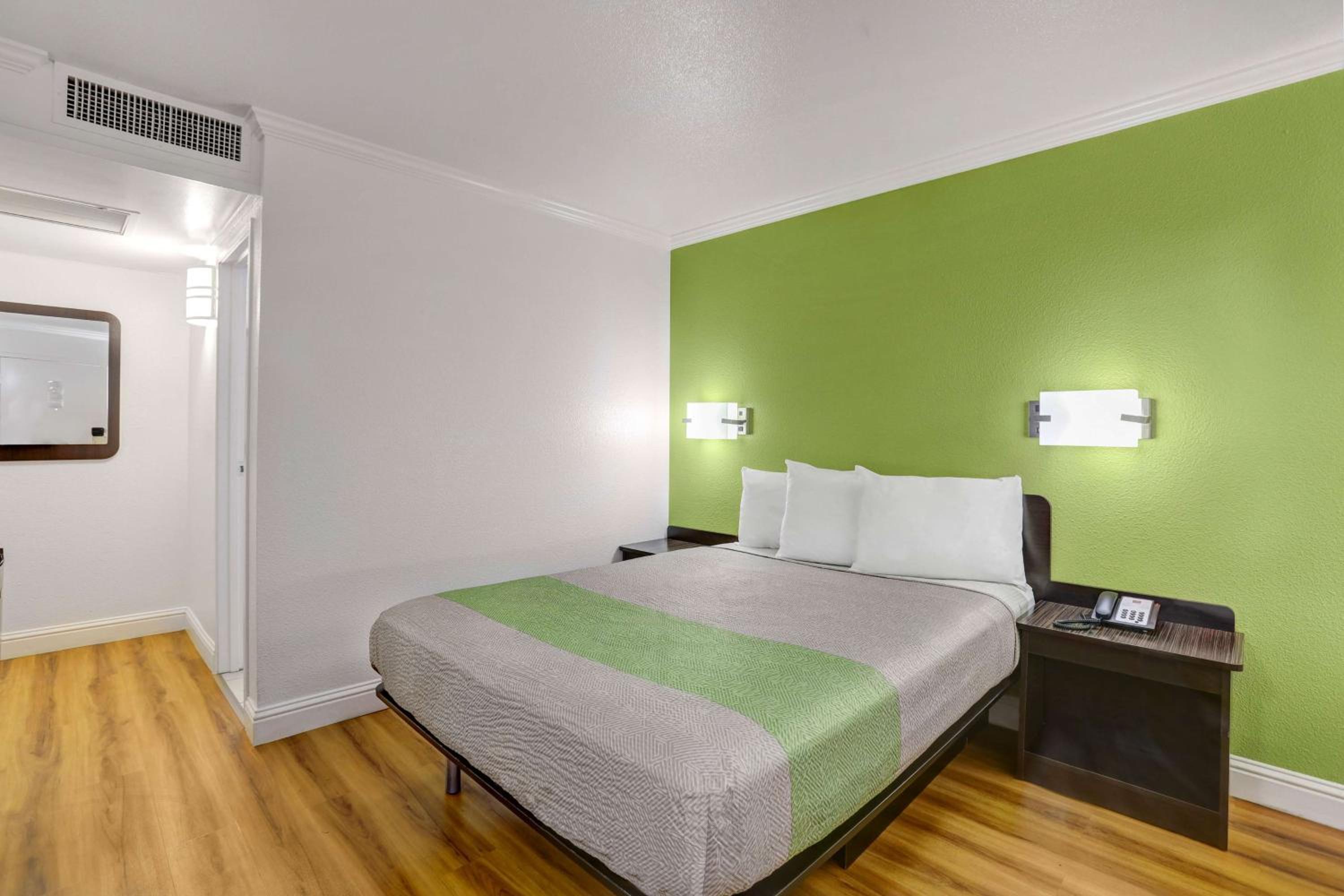Motel 6-King City, CA