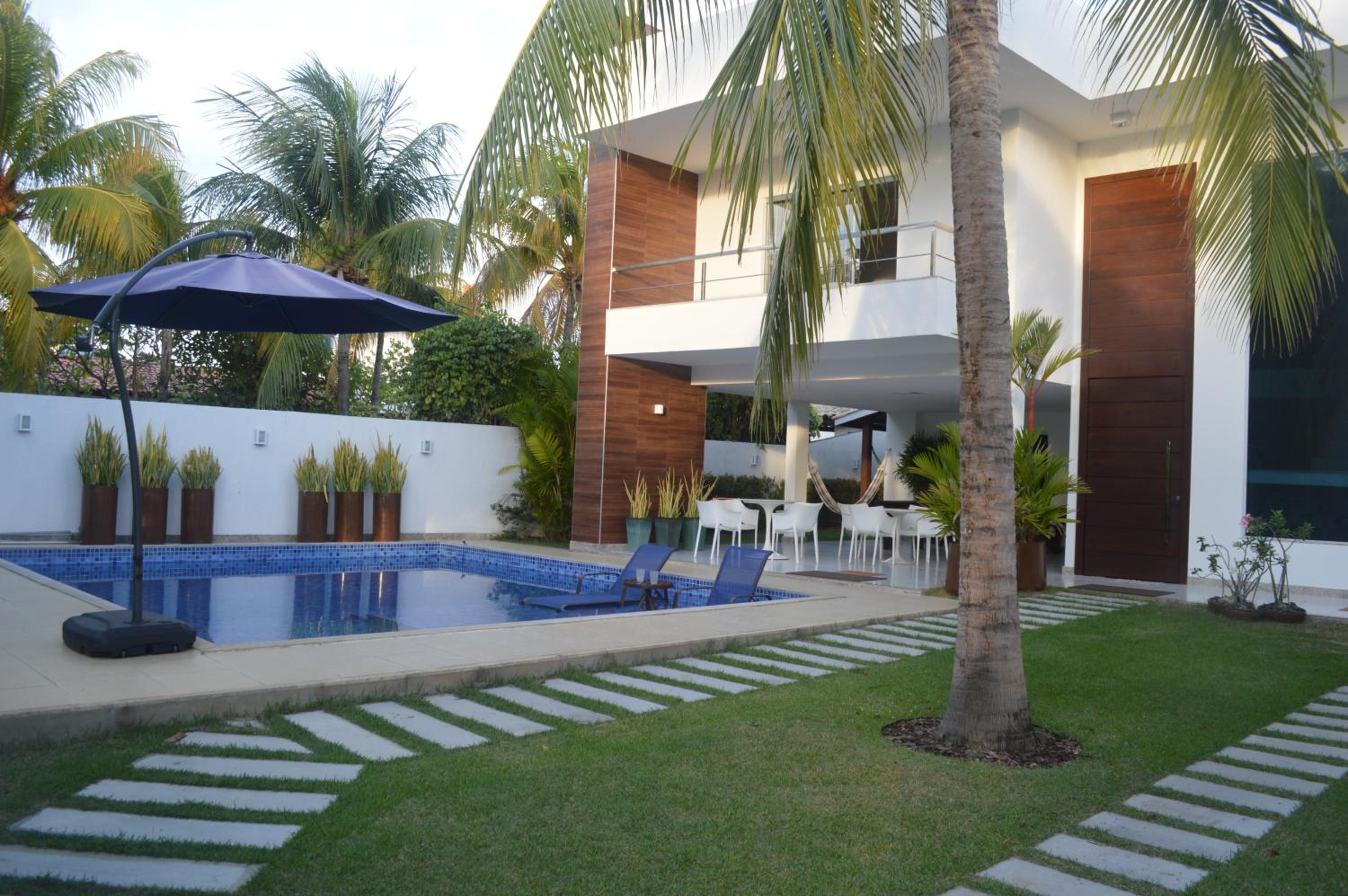 Guarajuba, 5 suites e piscina