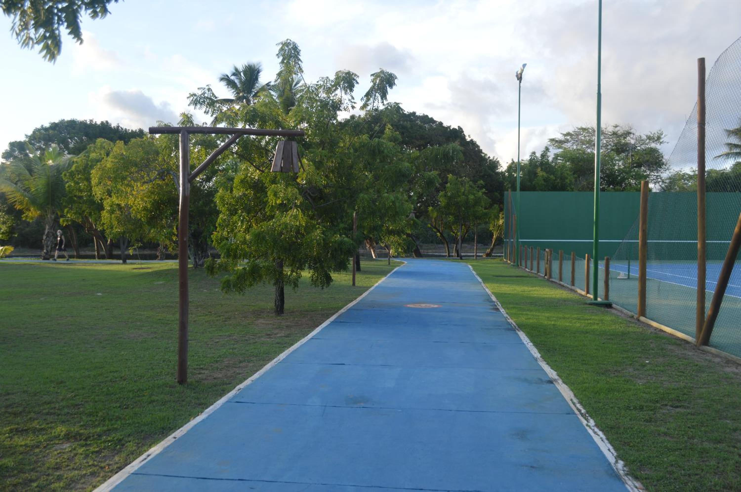 Guarajuba, 5 suites e piscina