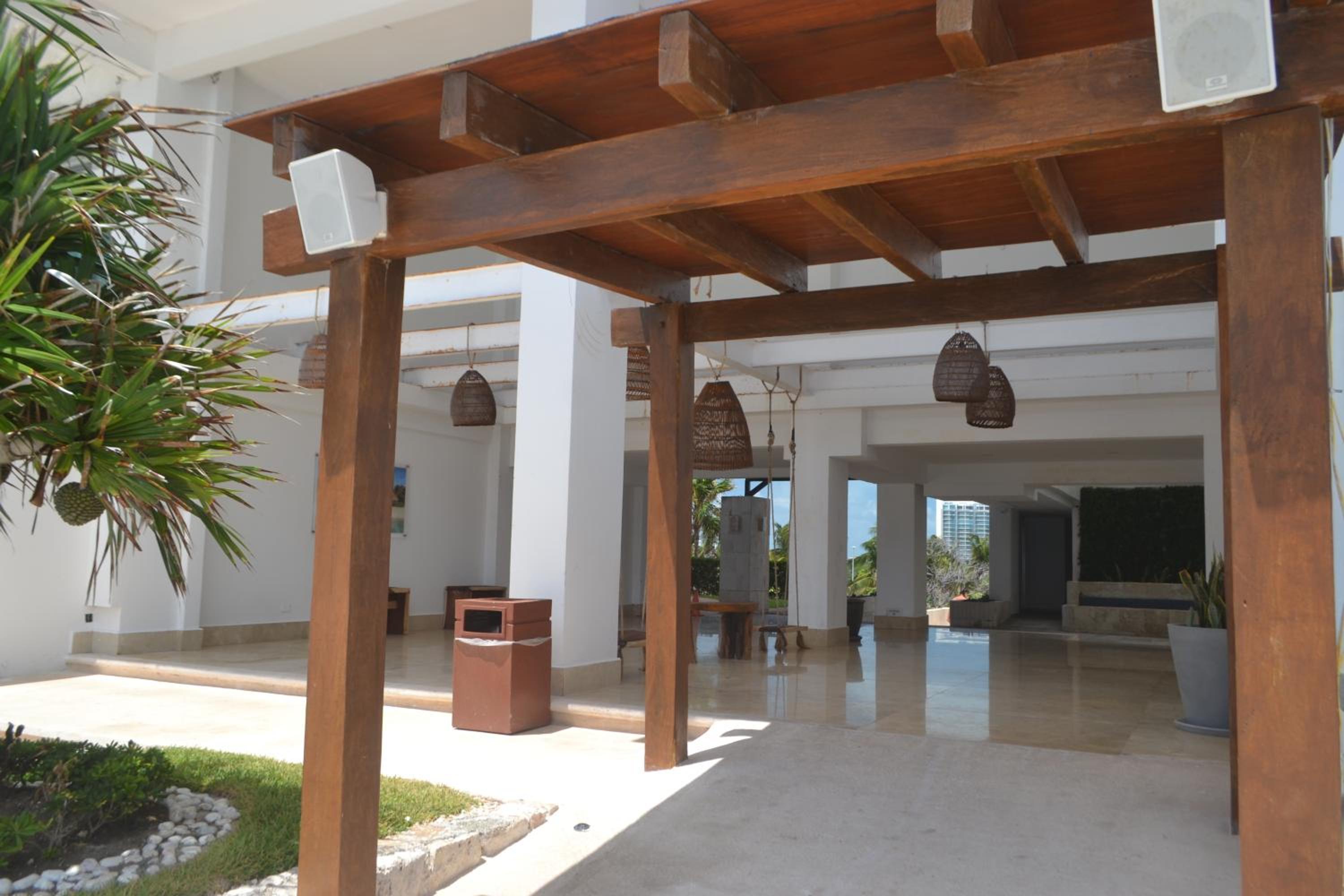 GIRASOL CONDO CANCUN BEAcH