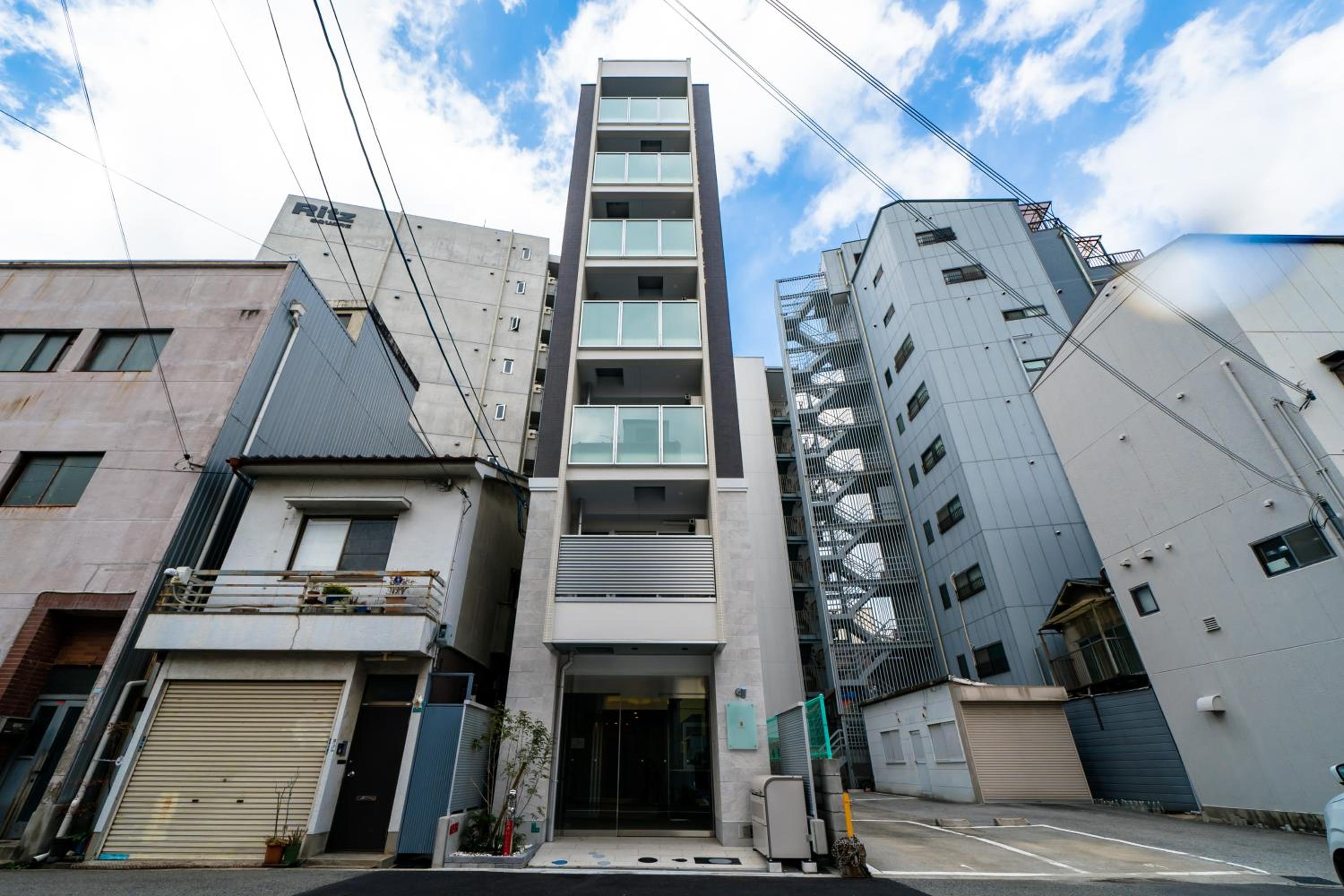 STAY IN YEBISU