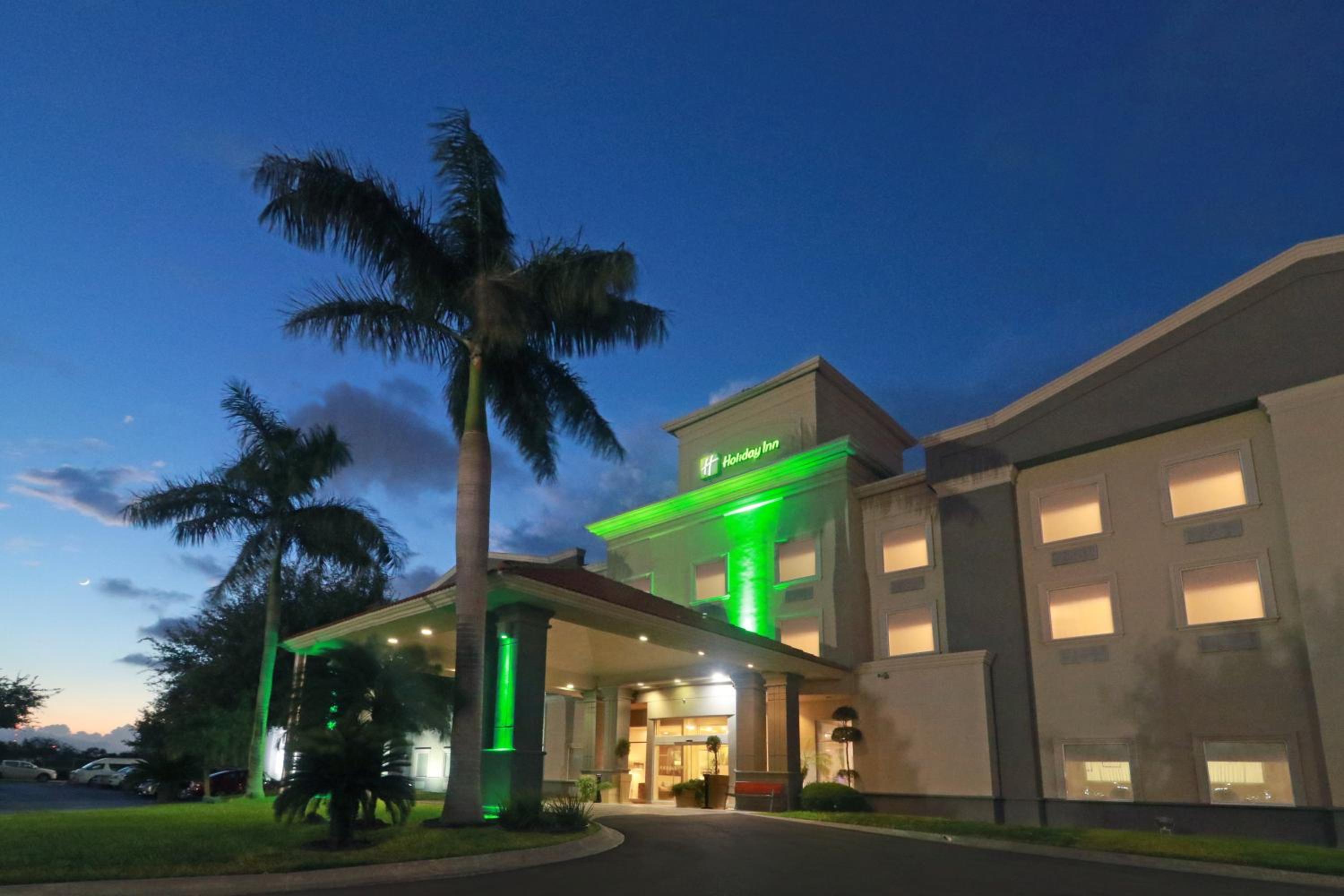 Reynosa Vacations - Holiday Inn Reynosa Industrial Poniente, an IHG Hotel - Property Image 41