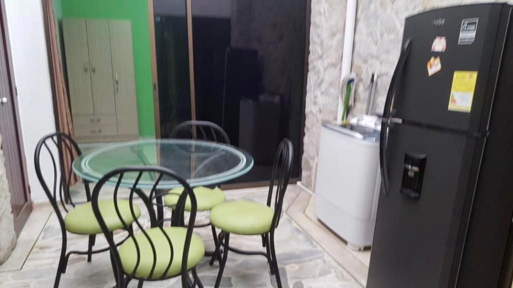 Moderno apartasuite con aire acondicionado