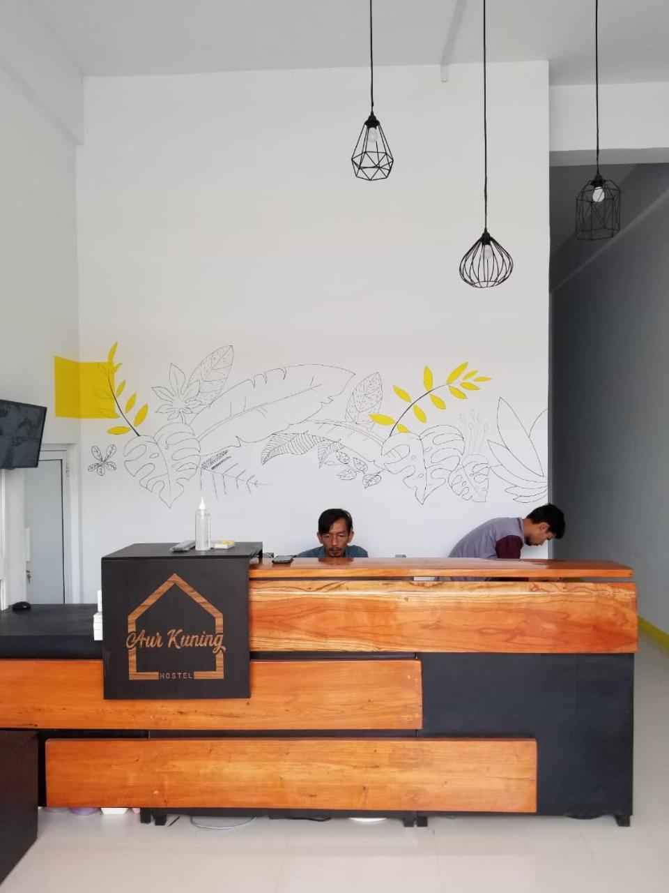 AUR KUNING HOSTEL SYARIAH Bukittinggi view 5