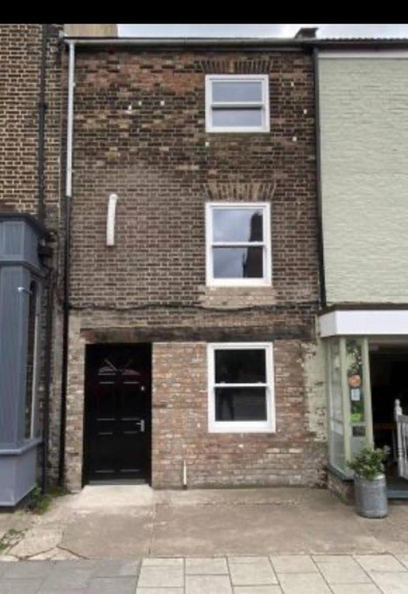 Kings Lynn Vacations - Room in House - Private En-suite Room In Town, Close To Hospital - Property Image 1