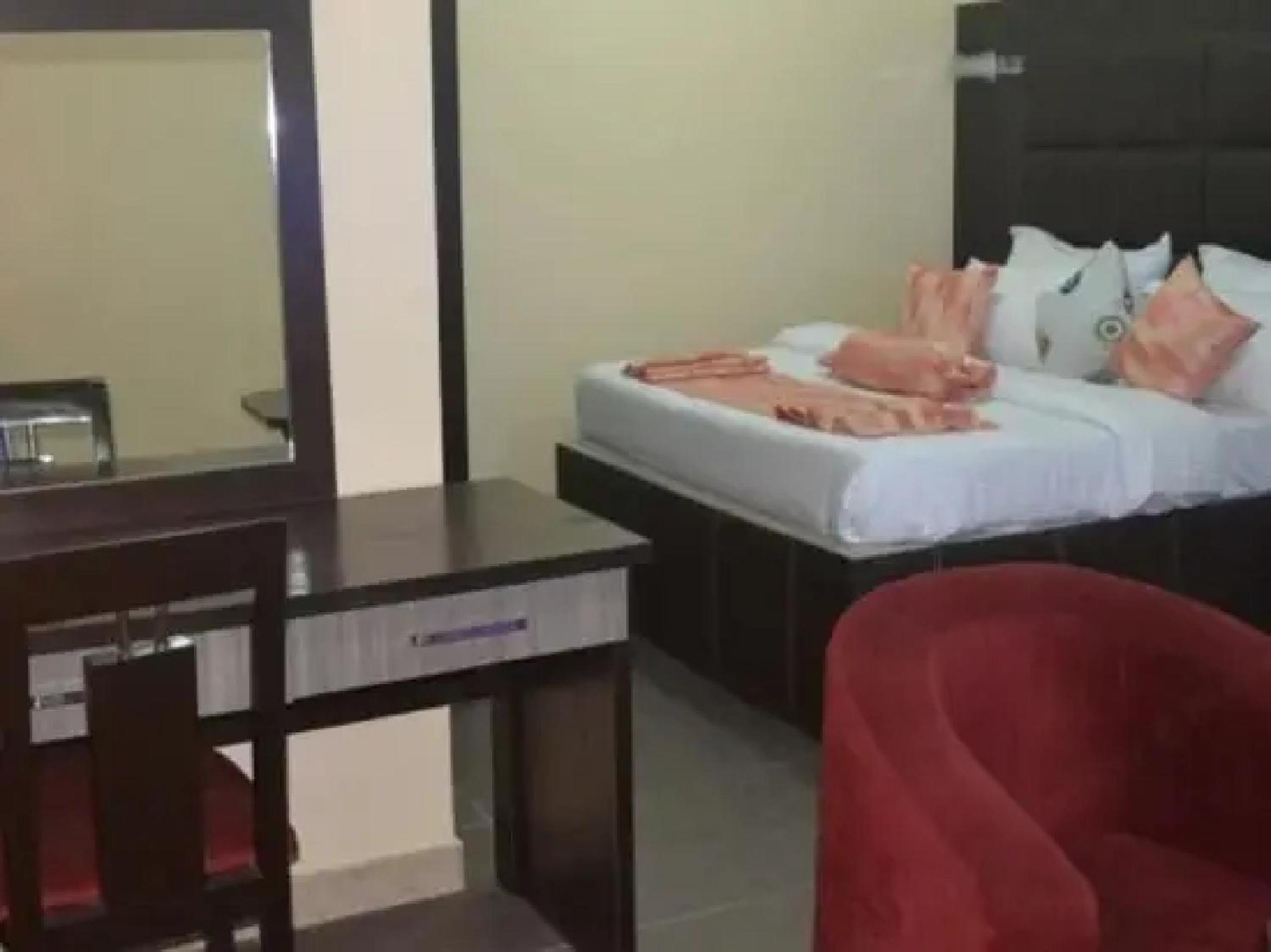 Cynergy Suites Royale - Guest Room view 5