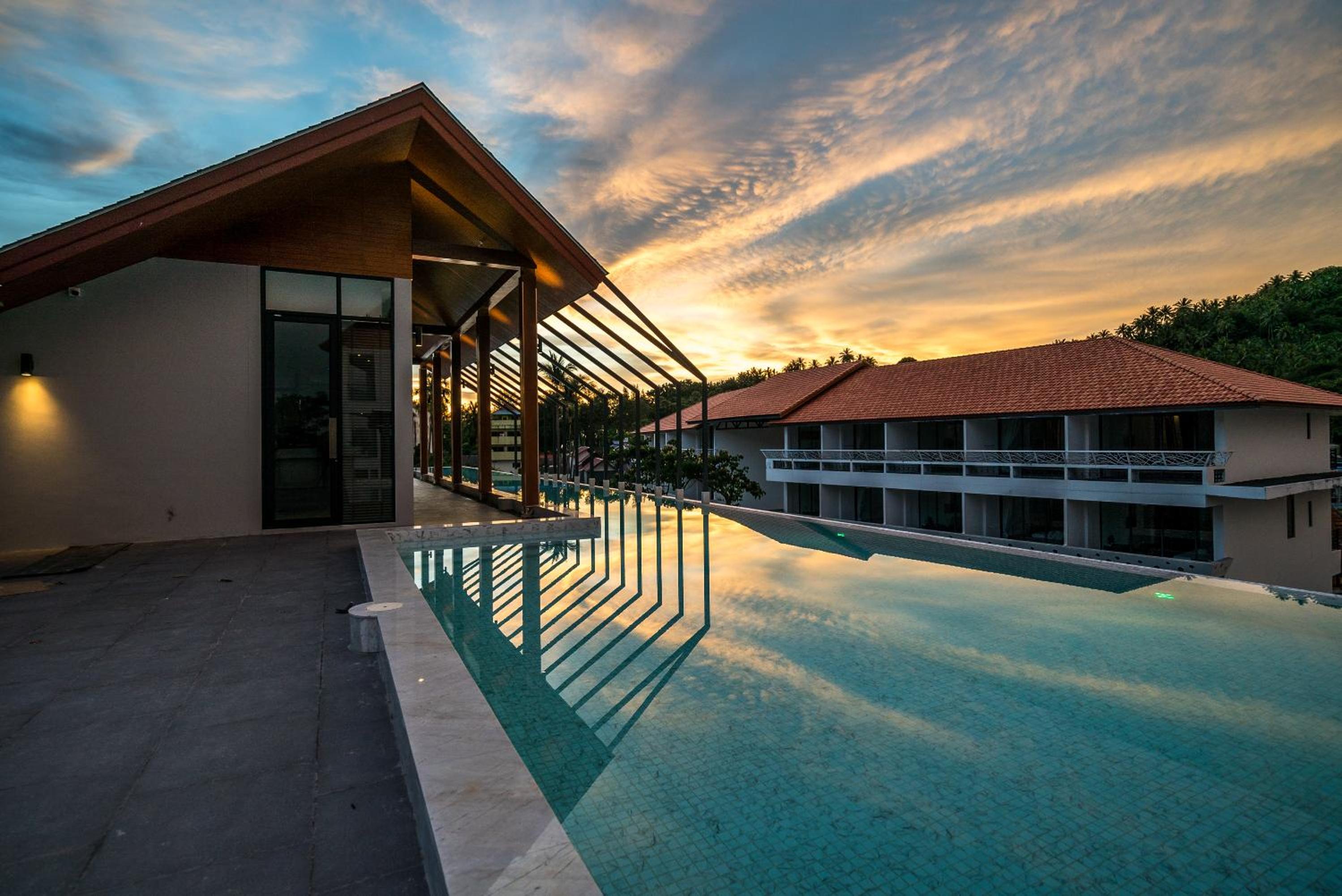 Apartment at Palmyrah Surin by Lofty