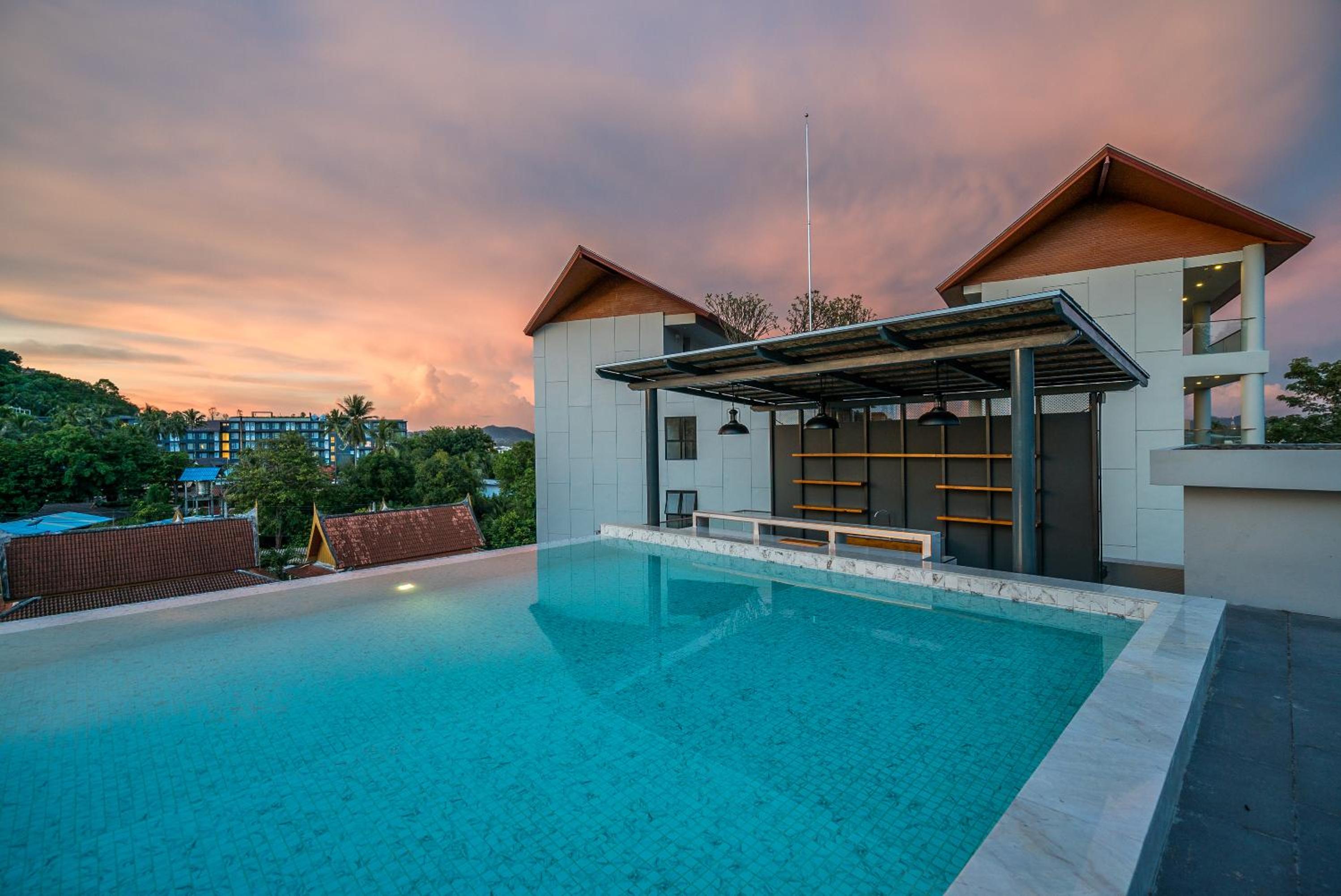 Apartment at Palmyrah Surin by Lofty