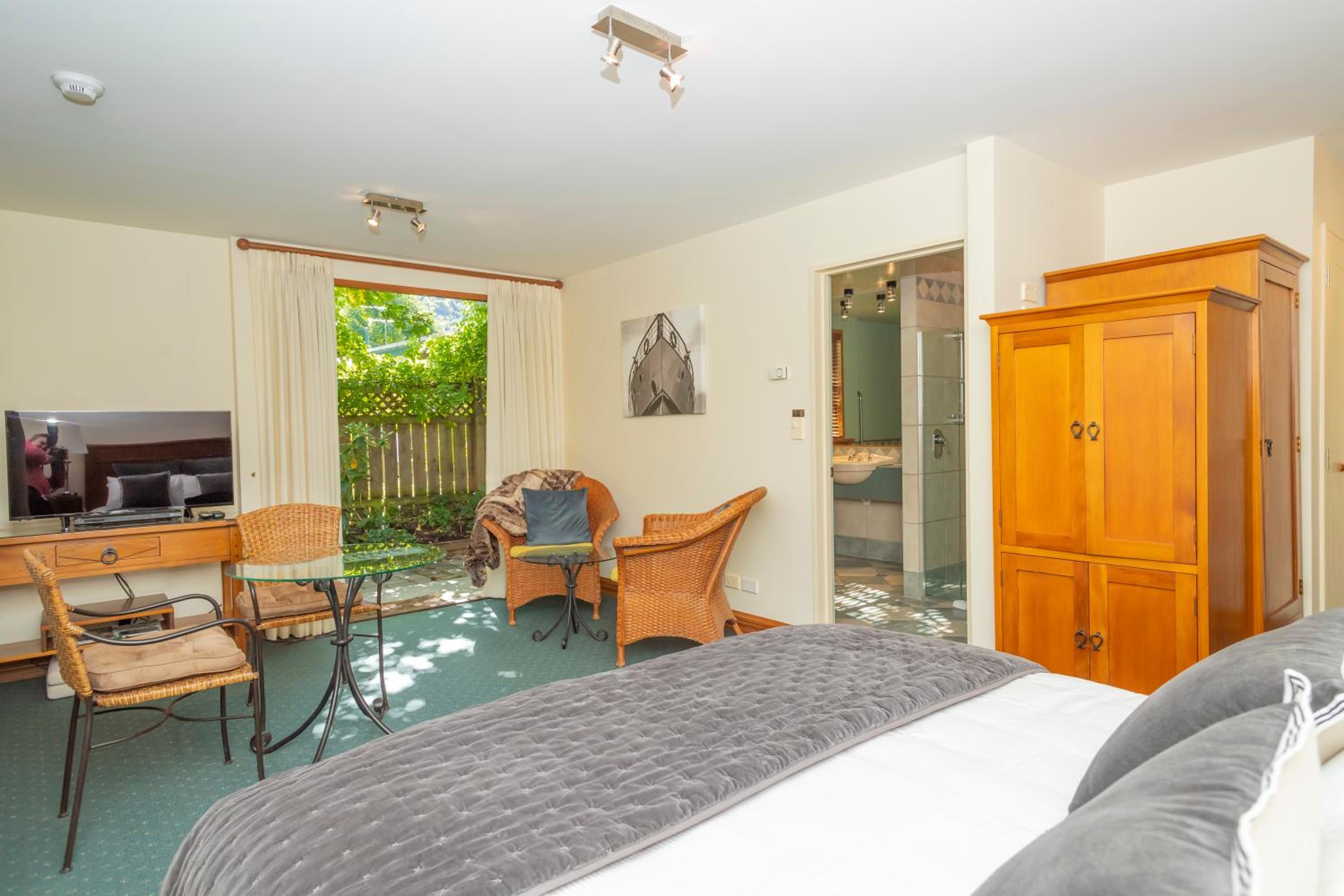 Arrowtown House Boutique Hotel 41