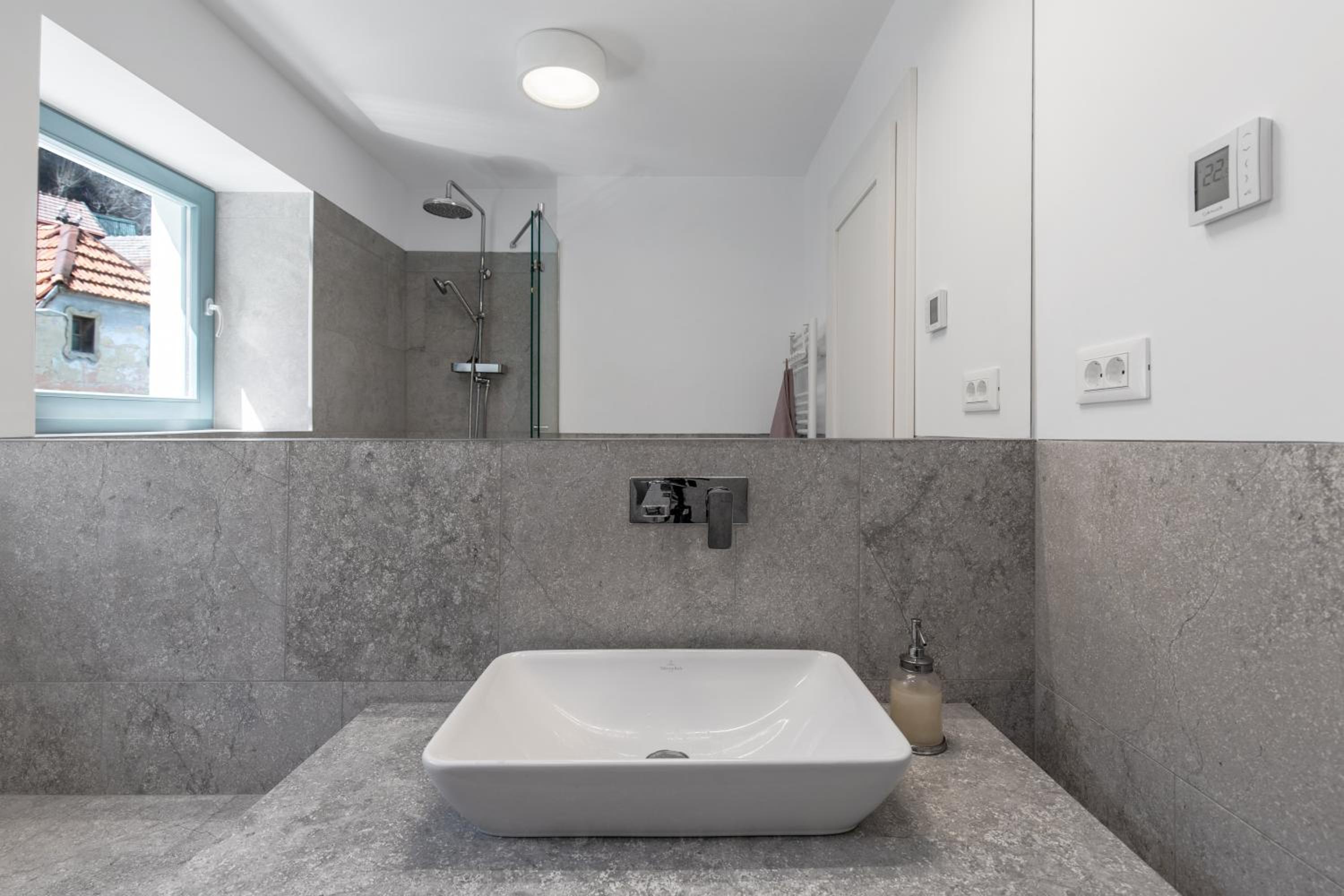 Olarilor Apartment view 4