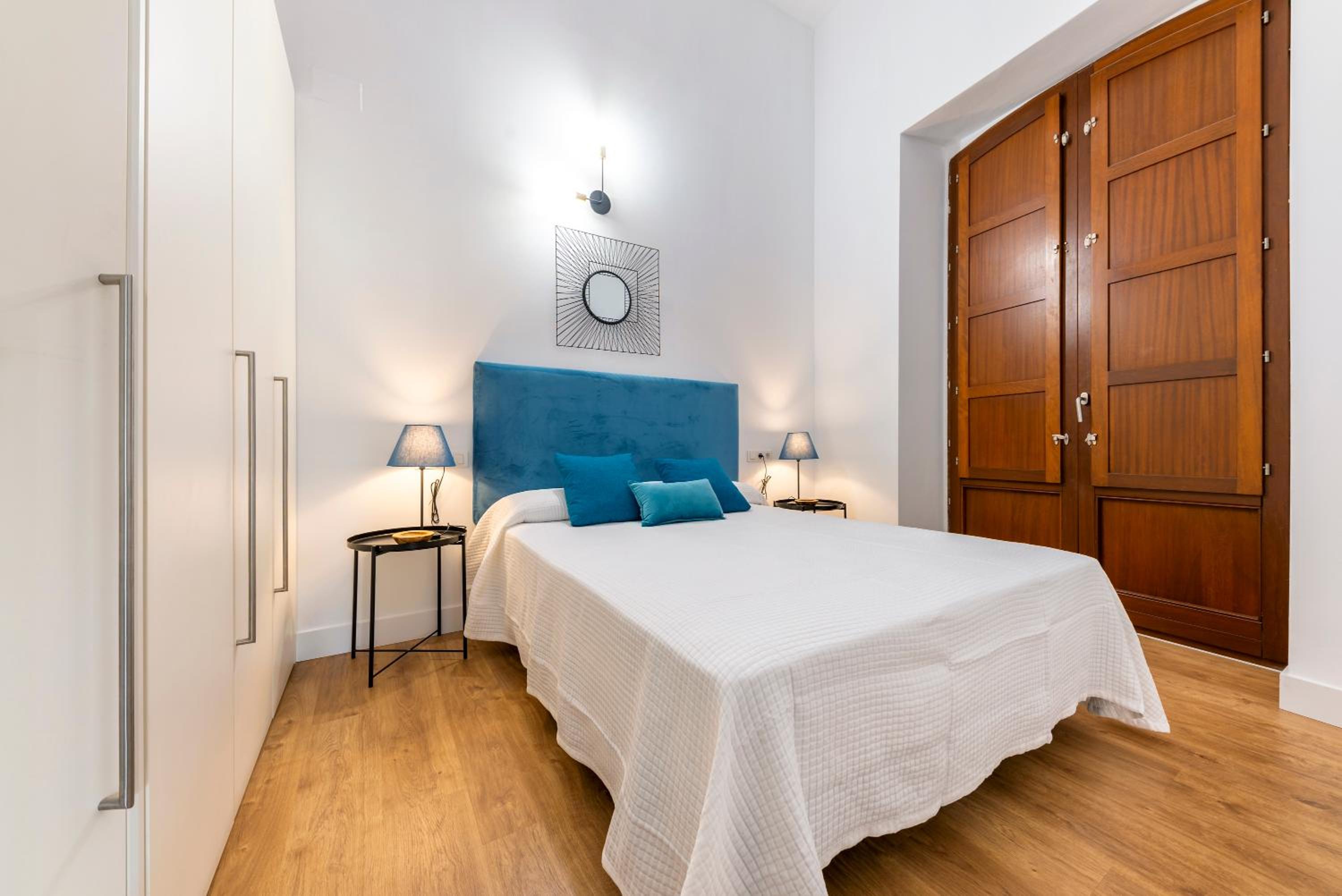Apartamentos Alicante Centro by Renthas