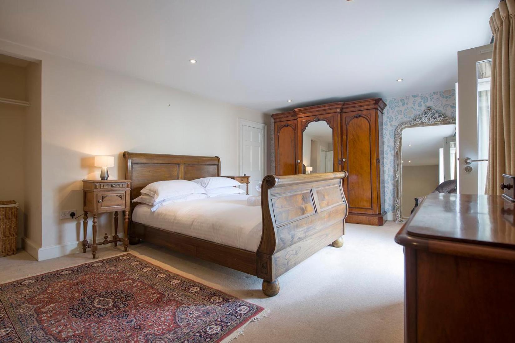 St Helen's House with Minster views view 5