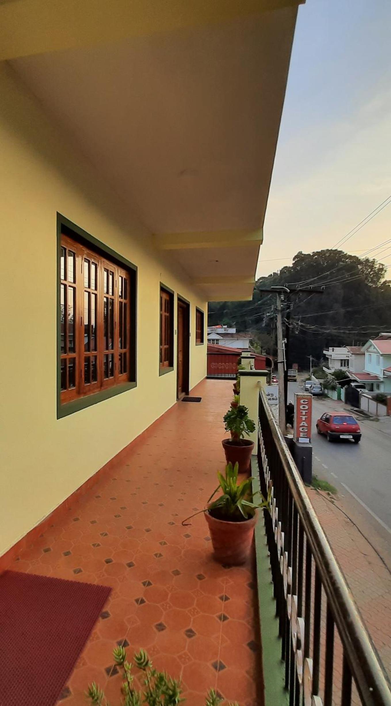 IMPERIAL COTTAGE, HILL BUNK OOTY view 4