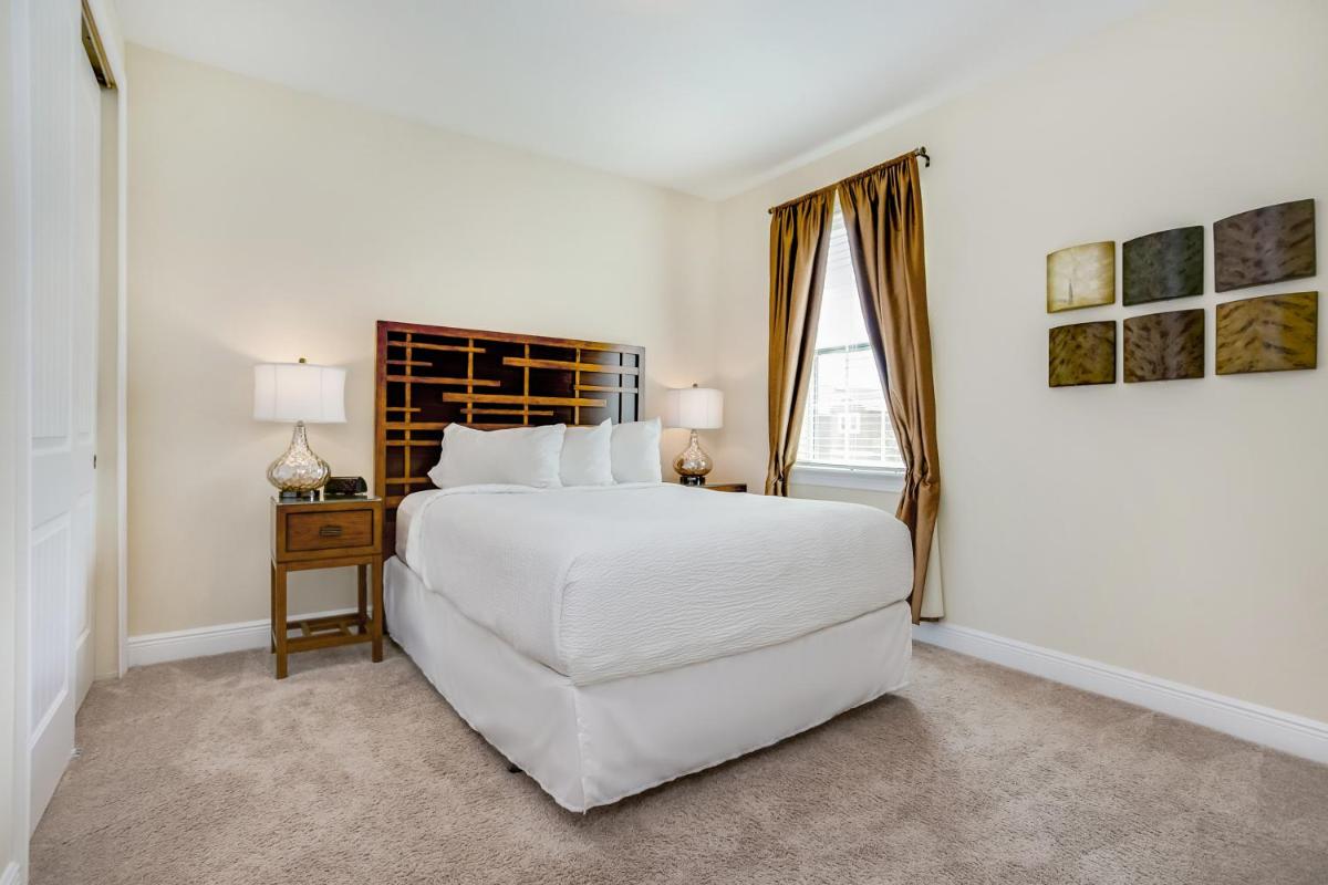 Encore Resort 8 Bedroom Vacation Home with Pool 2105