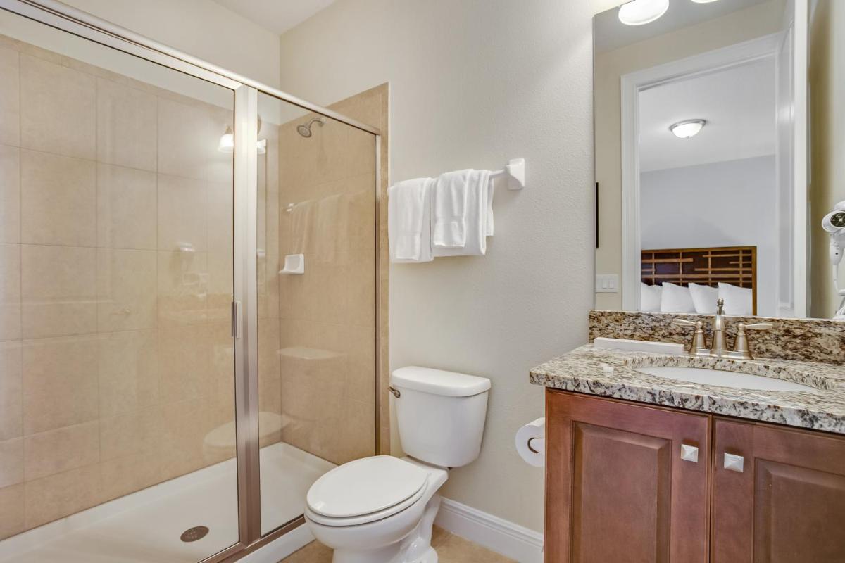 Encore Resort 8 Bedroom Vacation Home with Pool 2105