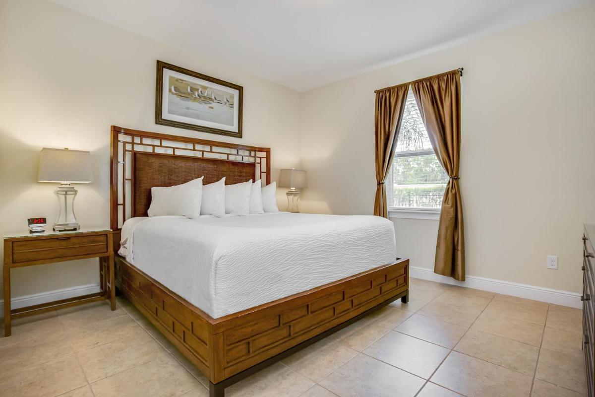 Encore Resort 8 Bedroom Vacation Home with Pool 2105