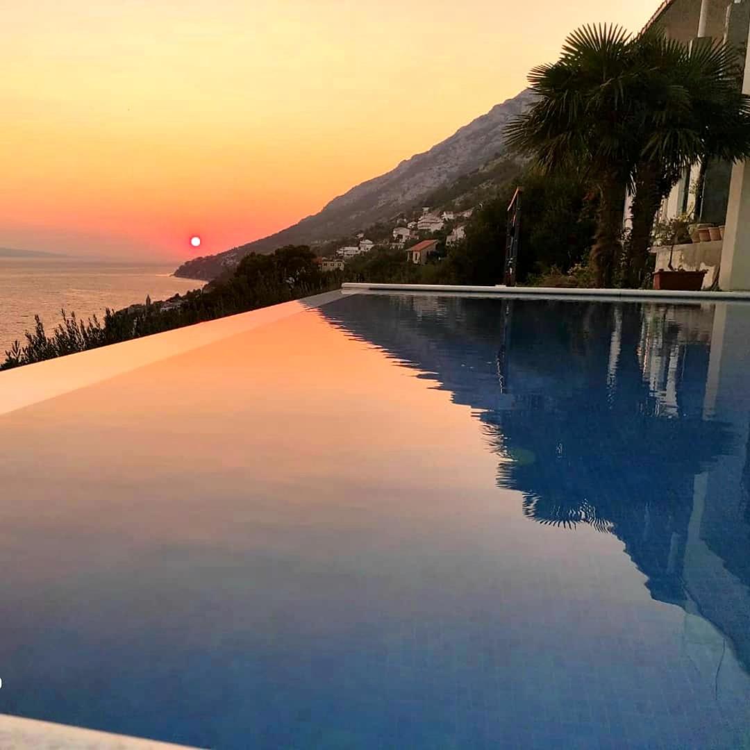 Photo 33