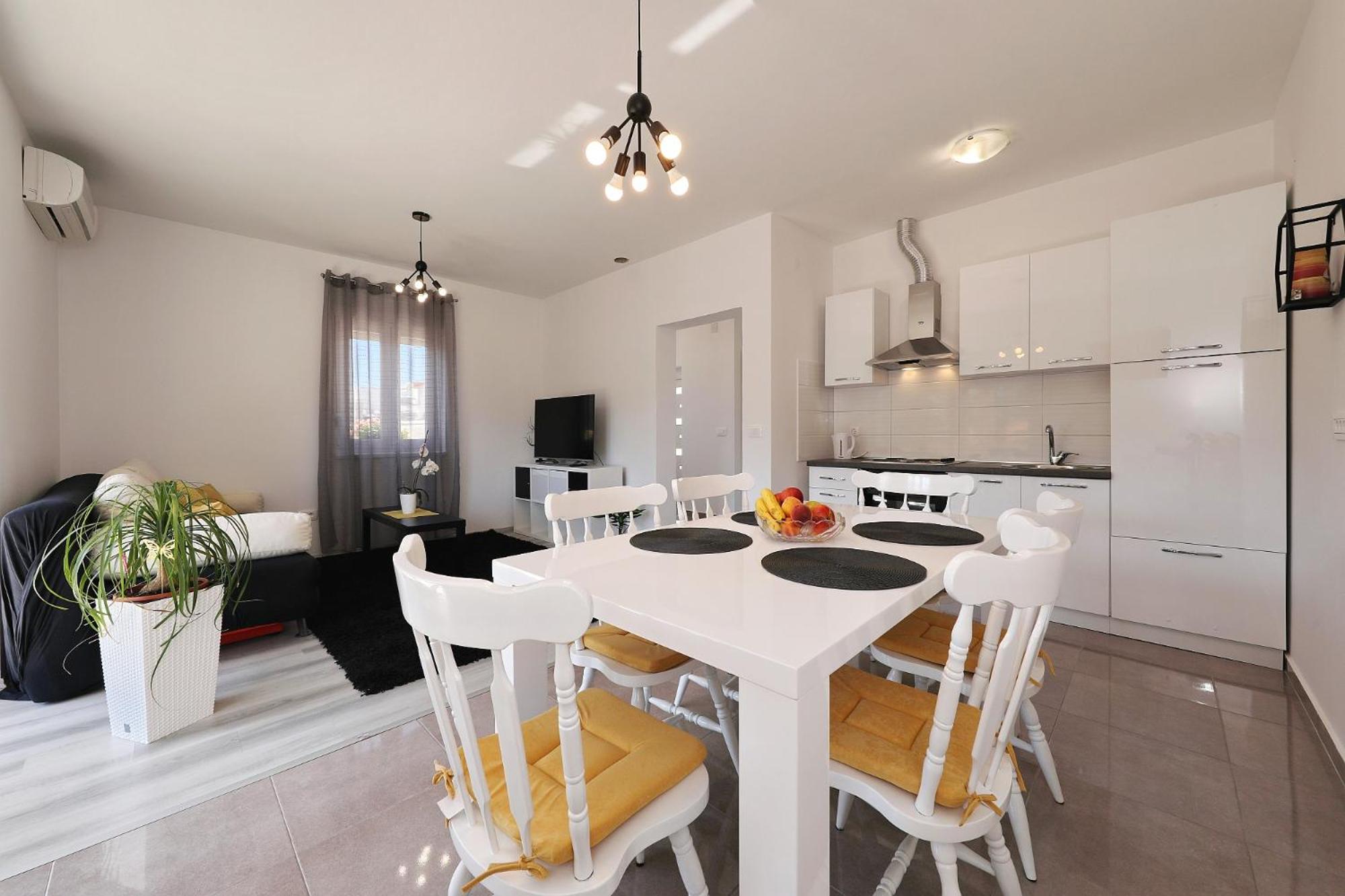 Apartman Lili sa privatnim parkingom view 4