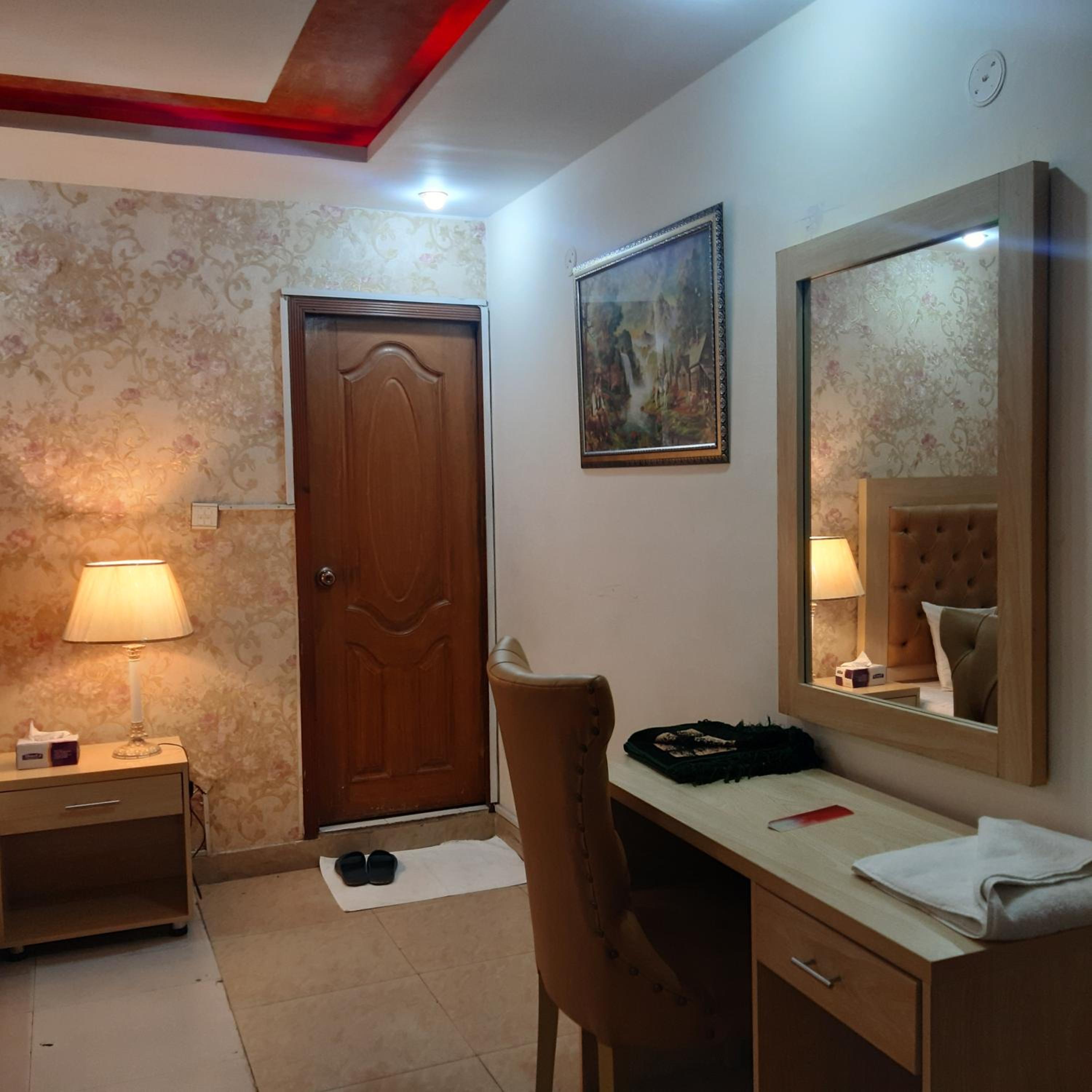 hotel room