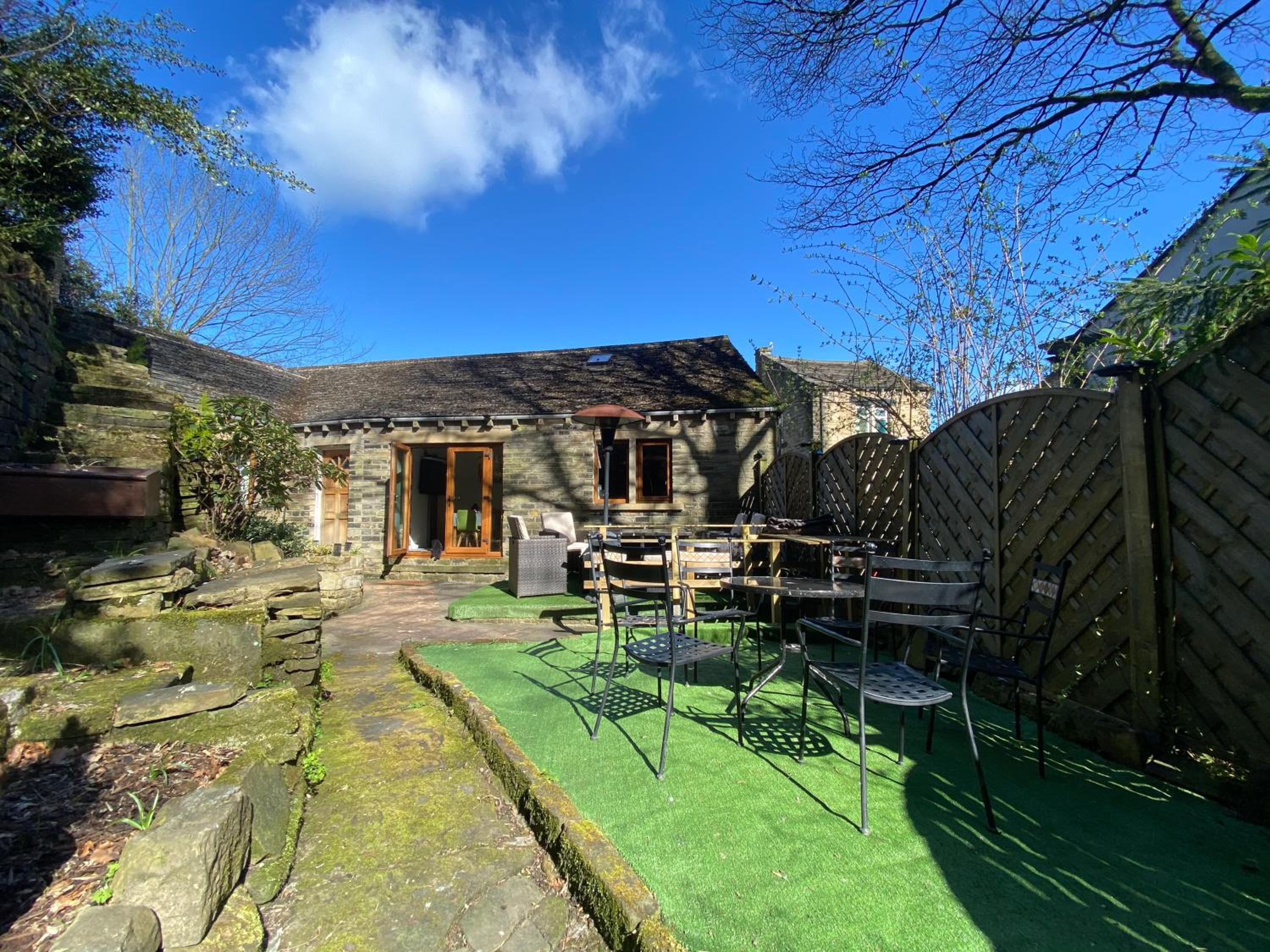 Higgin Bridge House view 3