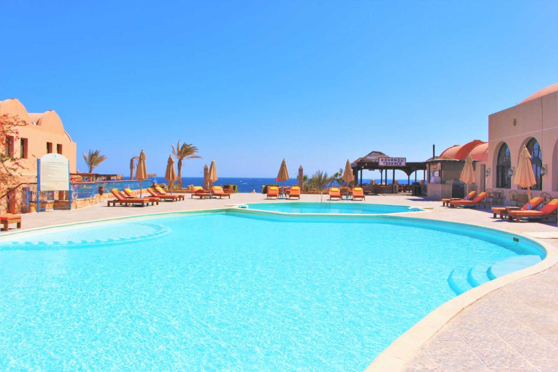 Rohanou Beach Resort