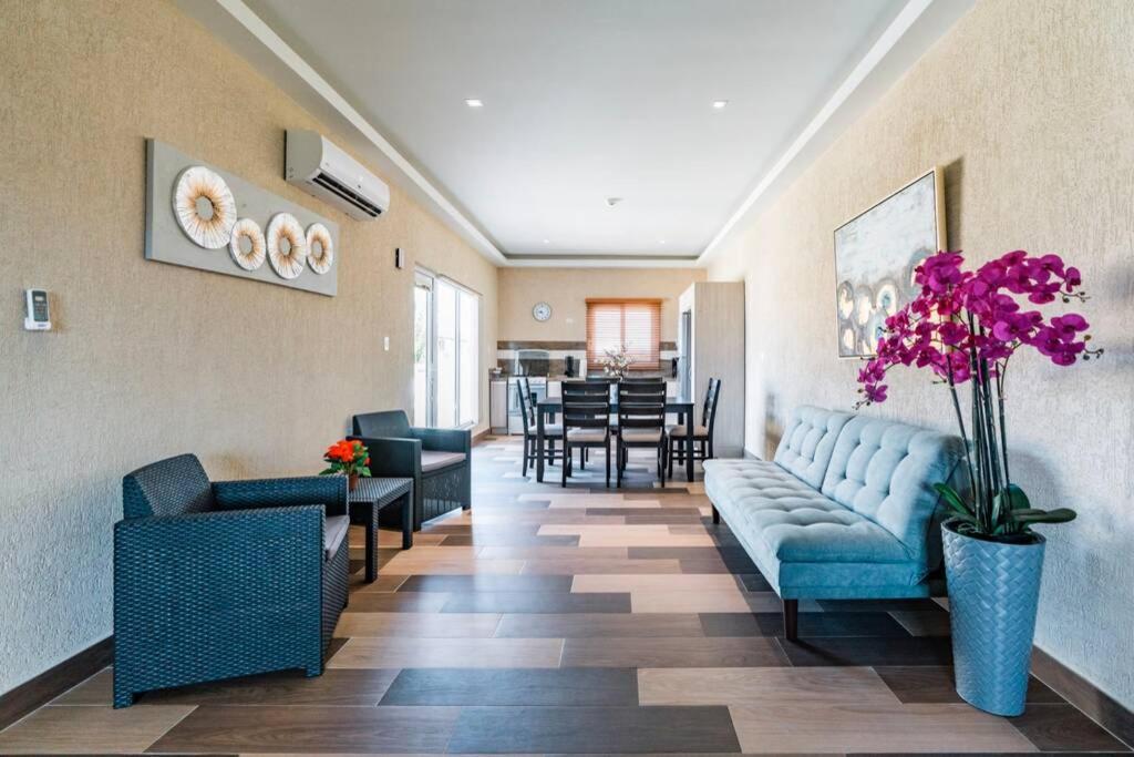 Aruba Solarium Apartment