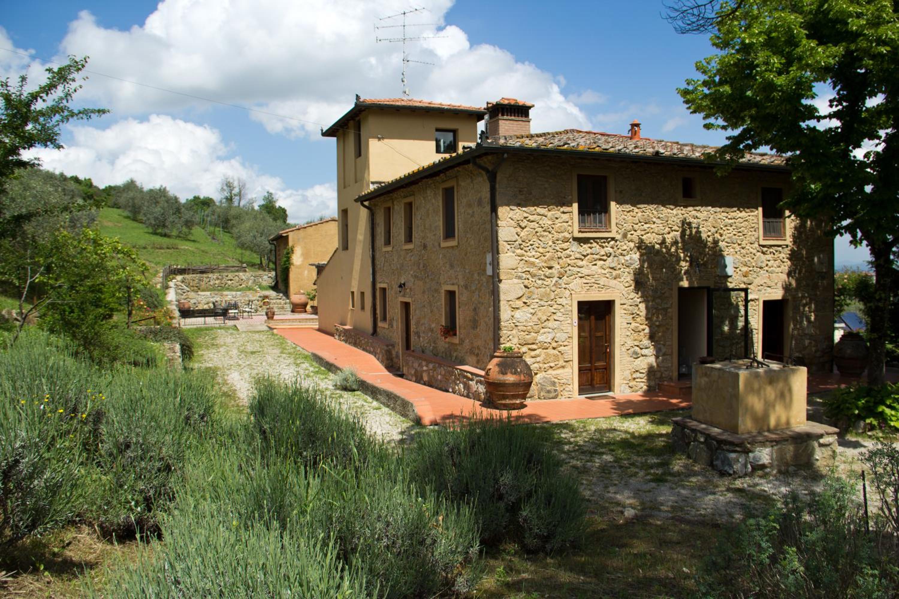Hotel Agriturismo Il Castagnolino - Image 1