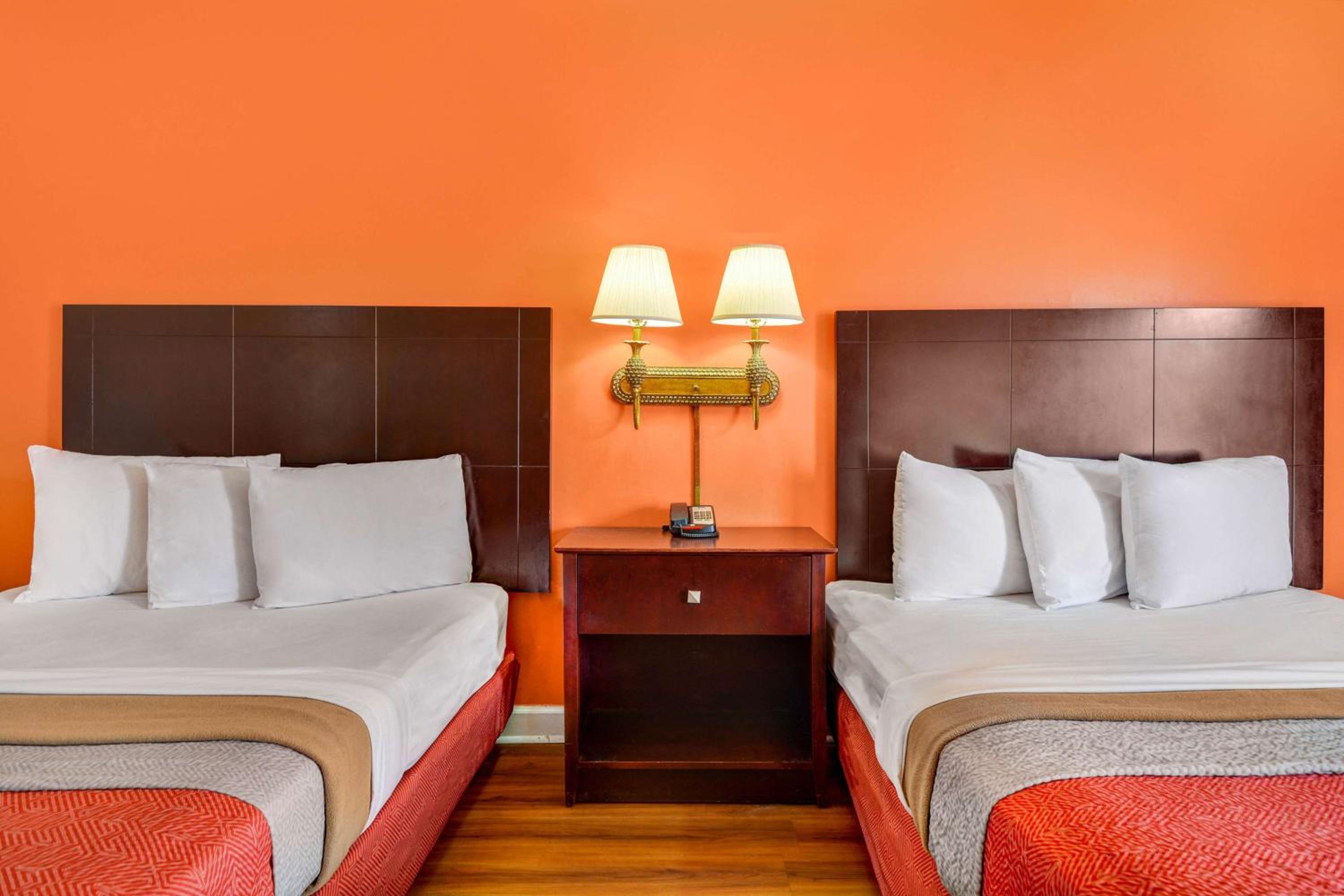 Americus Vacations - Motel 6-Americus, GA - Property Image 9