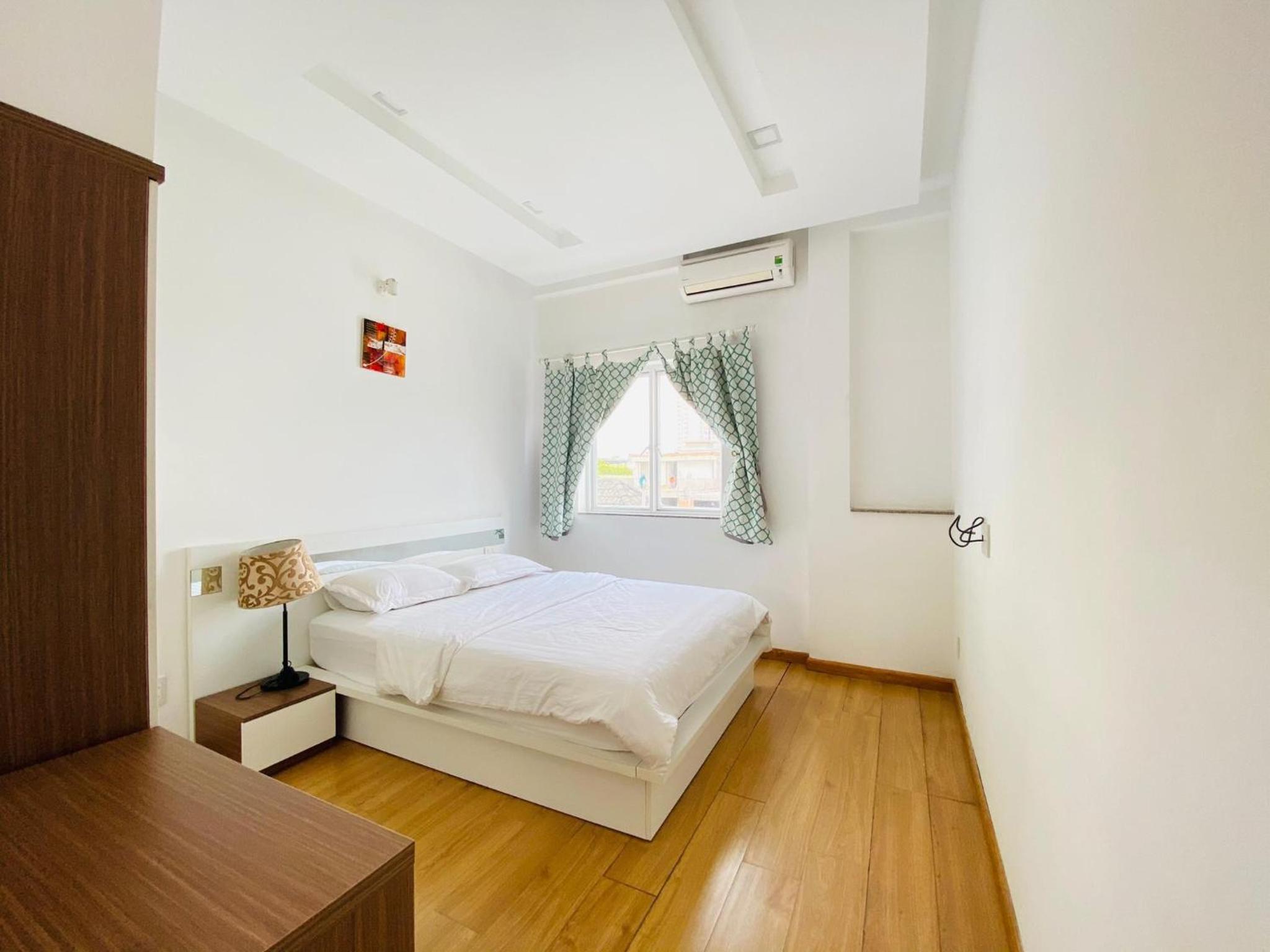 Pearl Service Apartment
