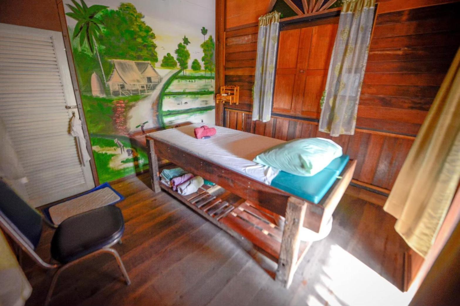 MRK Resort & Massage