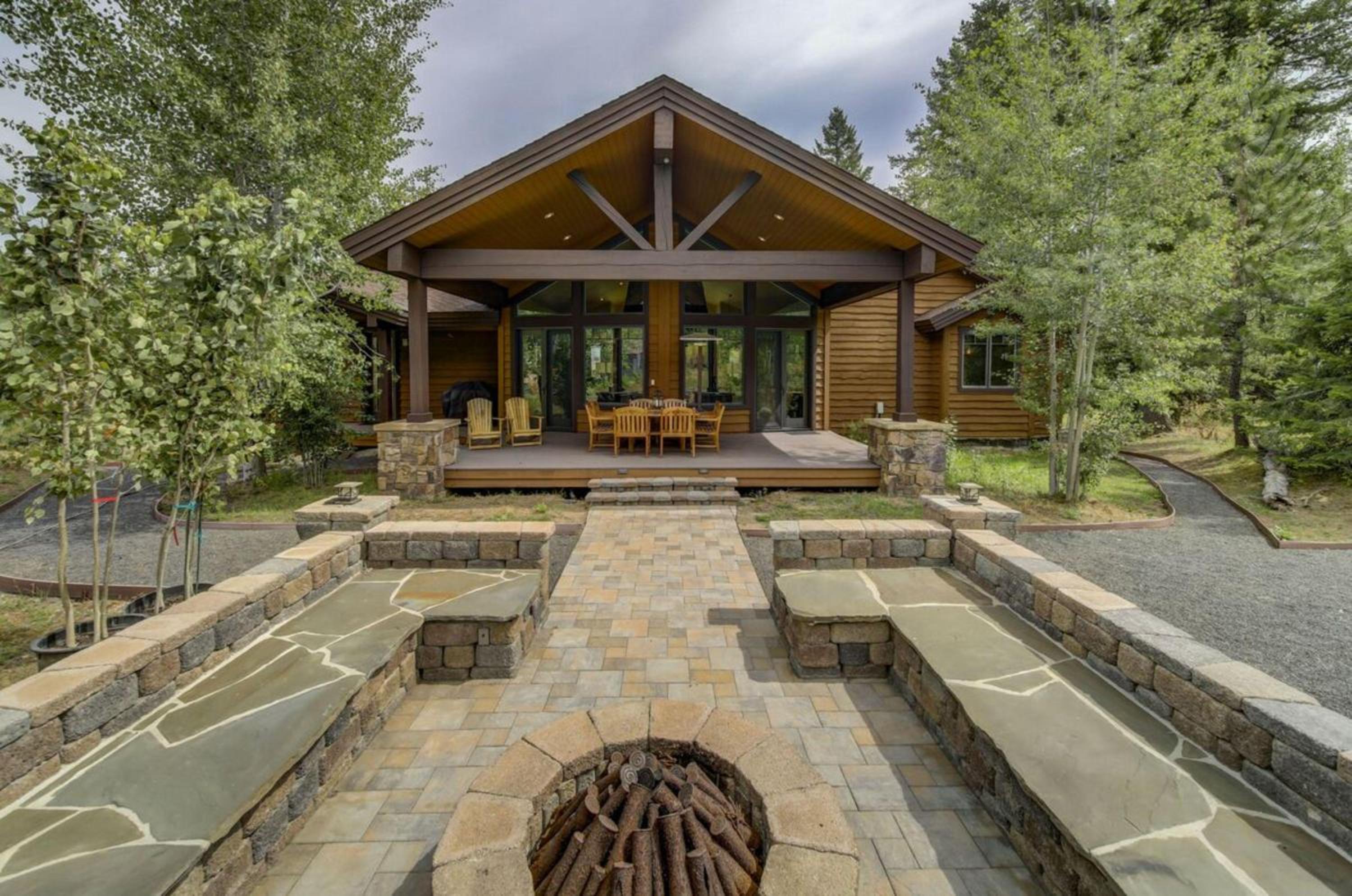 Bear Discovery Custom Tamarack Estate Home by Casago McCall - Donerightmanagement view 3
