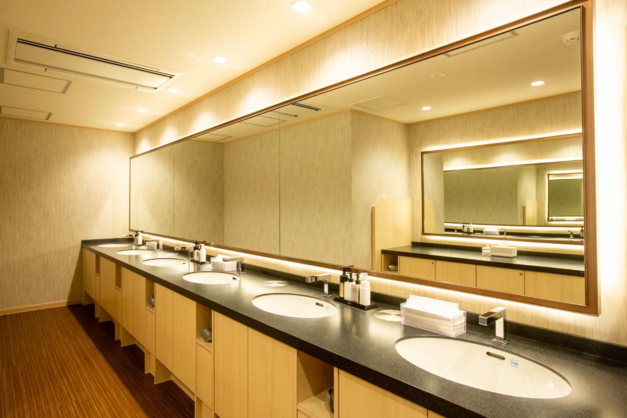 Cabin & Capsule Hotel J-SHIP Osaka Namba photo 23 of 46