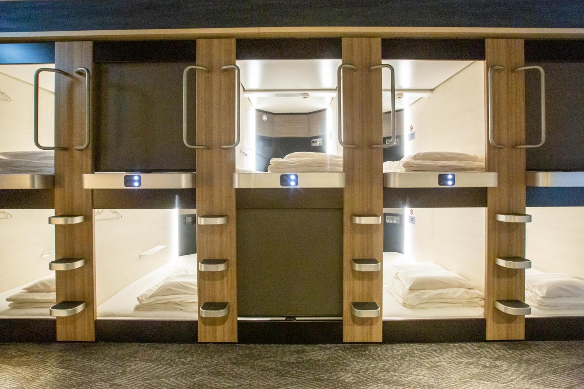 Cabin & Capsule Hotel J-SHIP Osaka Namba photo 12 of 46