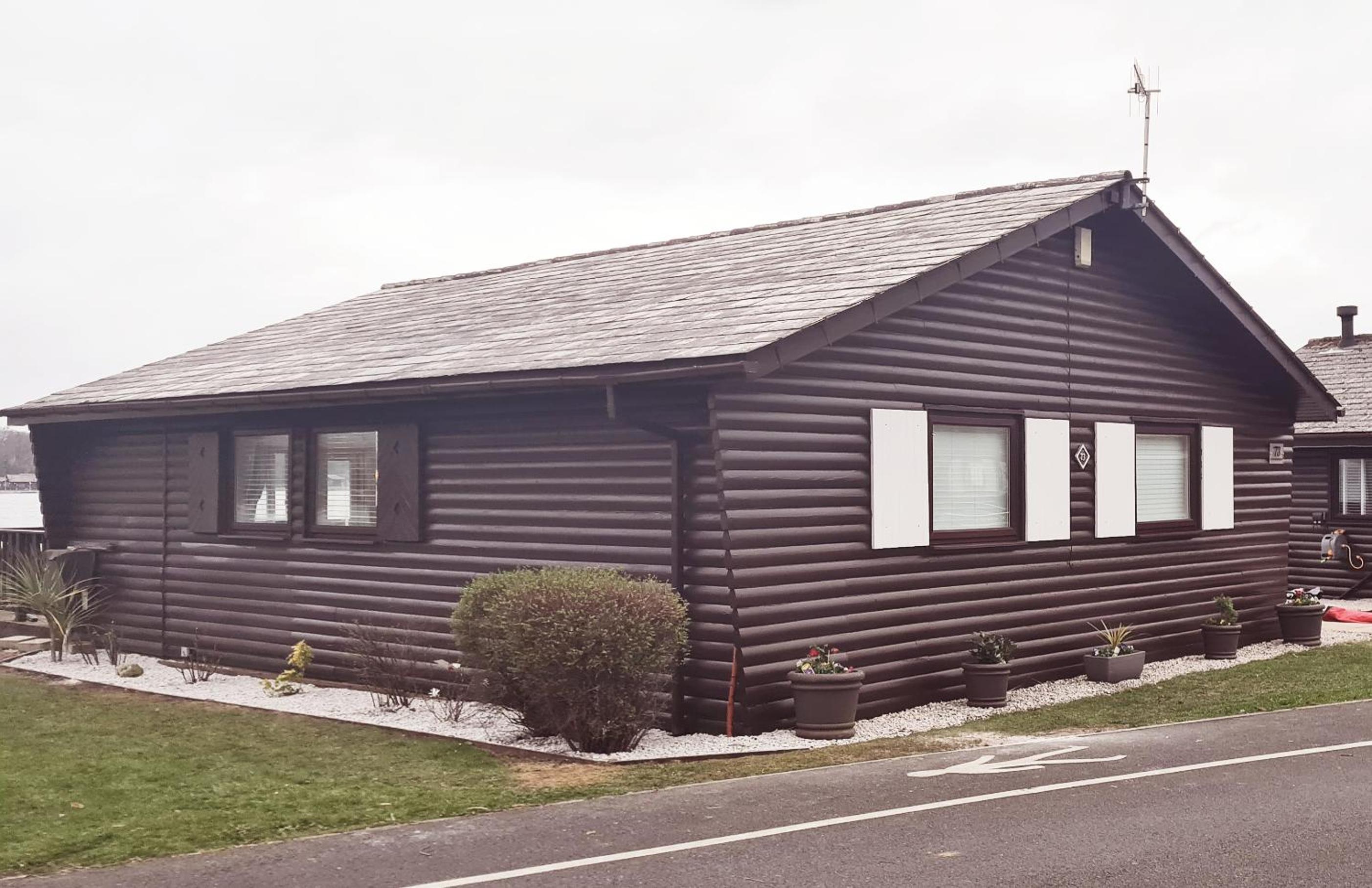 Fenna Lakeside Lodge - Pine Lake Resort