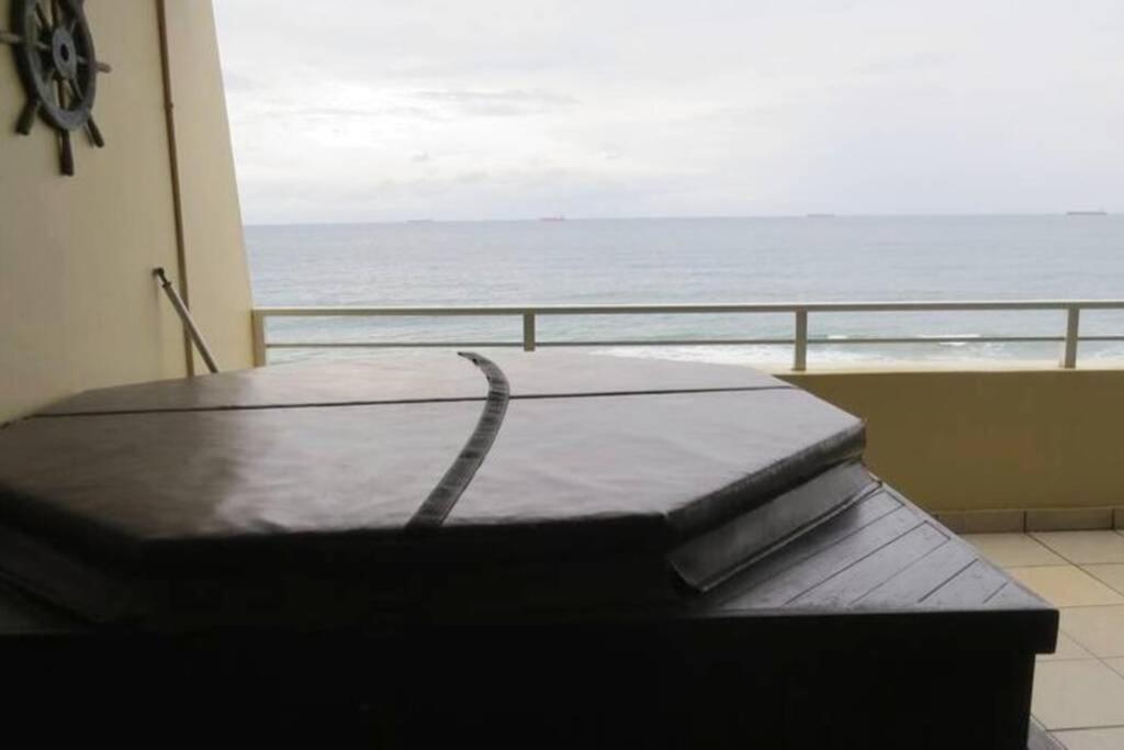 32 Lazy Lizard - Beautiful Sea Viewing Apartment view 3
