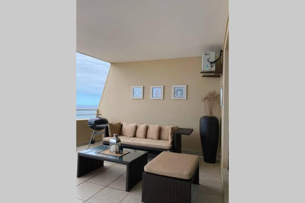 32 Lazy Lizard - Beautiful Sea Viewing Apartment view 5