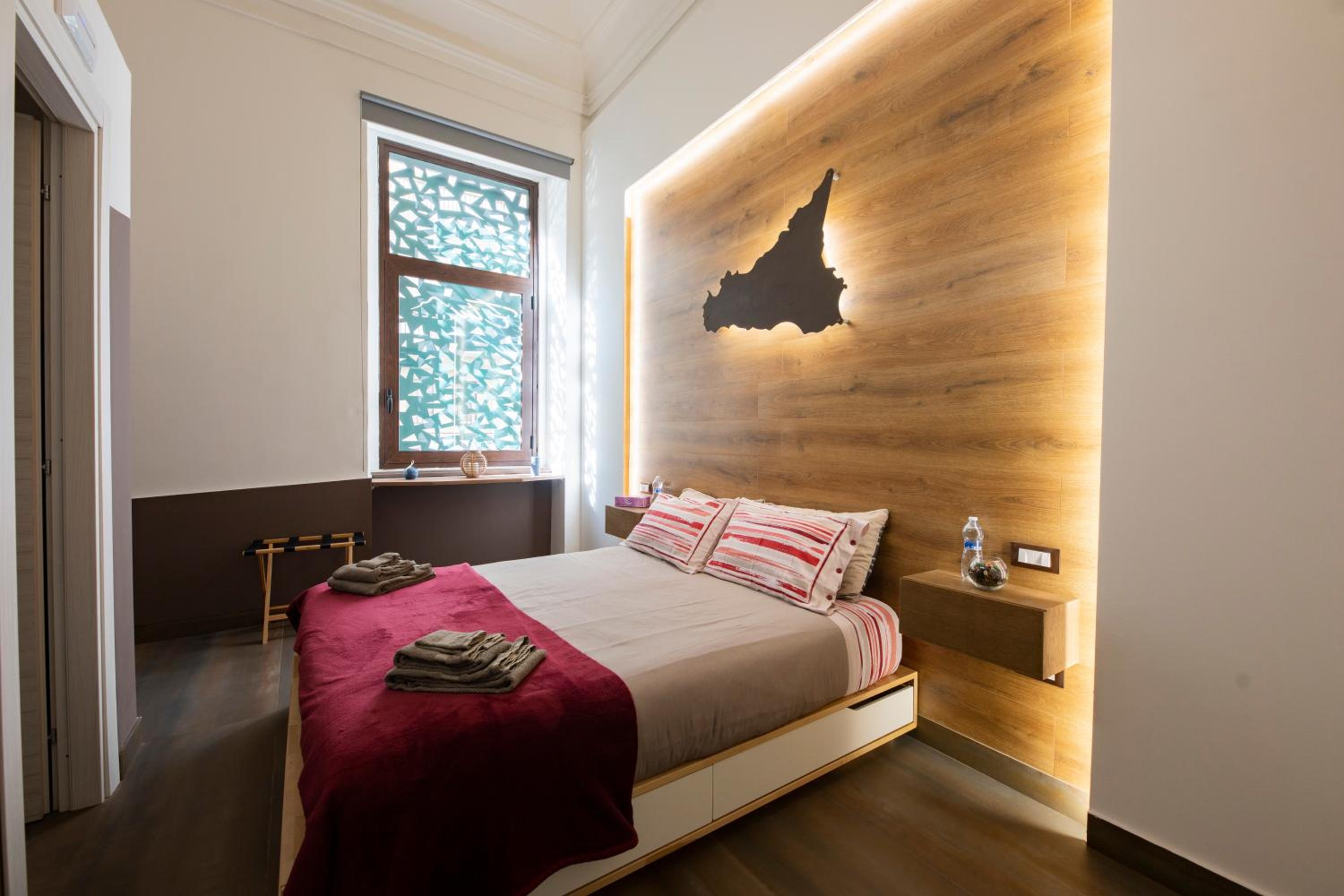 Etna Hills en Catania — hotel room