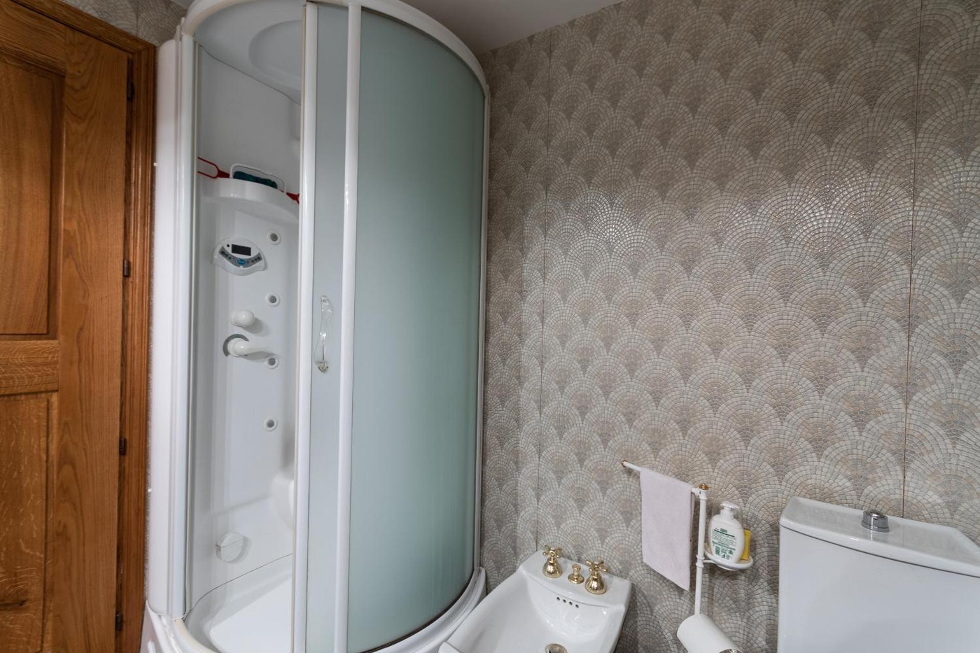 L'Atelier du Temps - Woodstone Villa view 5