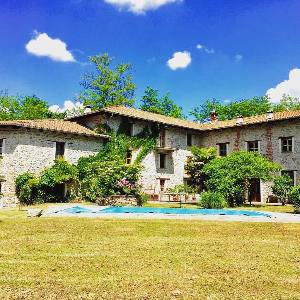 Mulino Gorretta Langhe House with swimming pool view 2