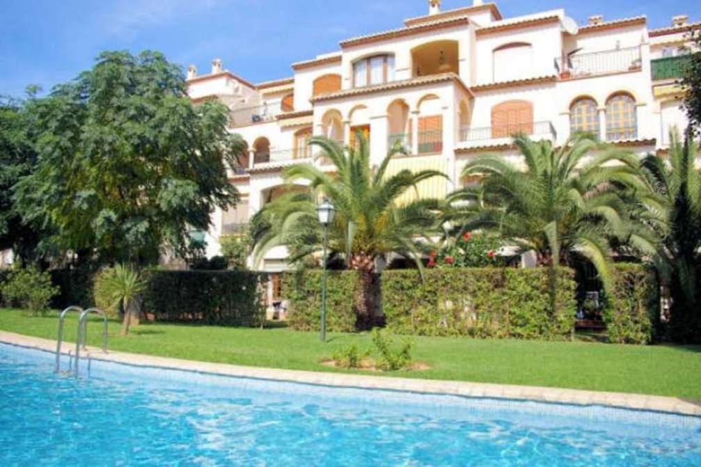 La Isla view 4