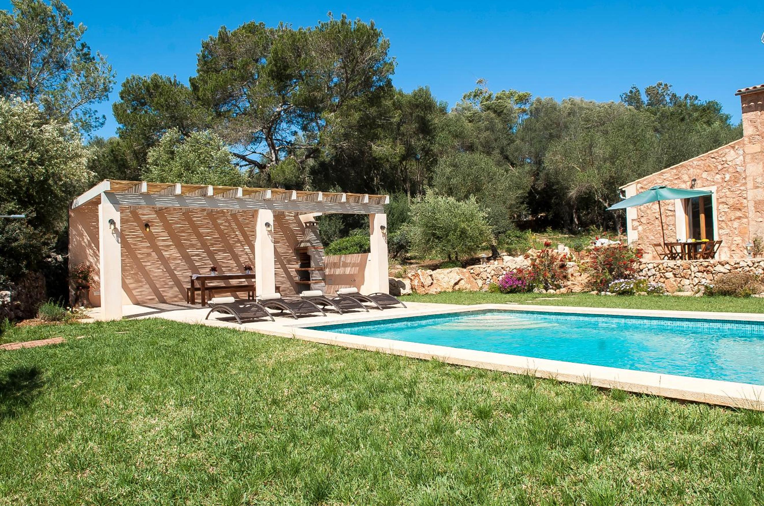 Finca Salas Nou view 4