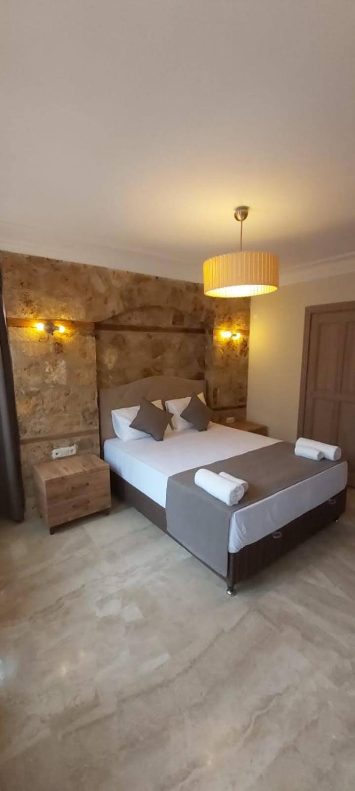 VILLA CASTLE INN