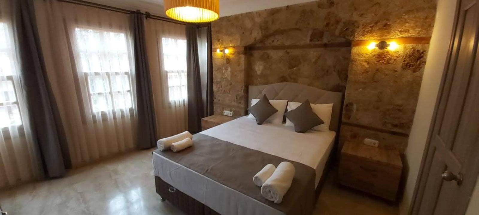 VILLA CASTLE INN