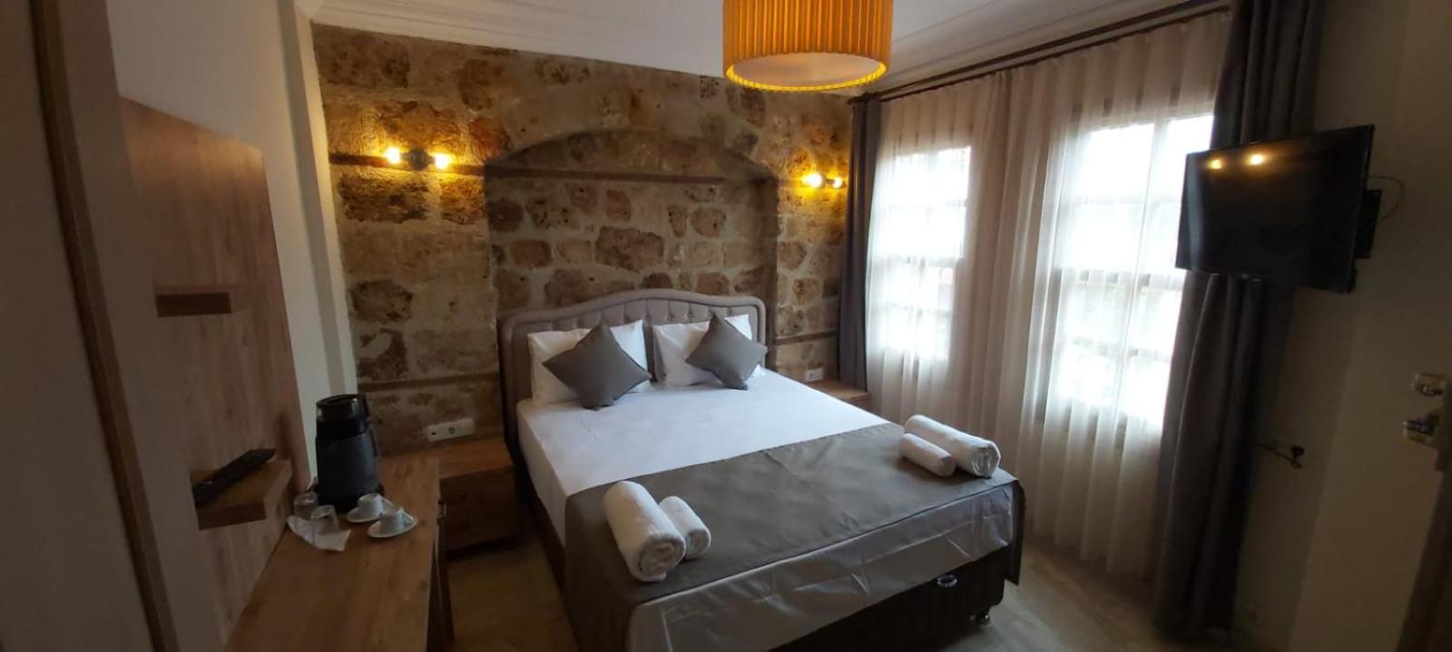 VILLA CASTLE INN