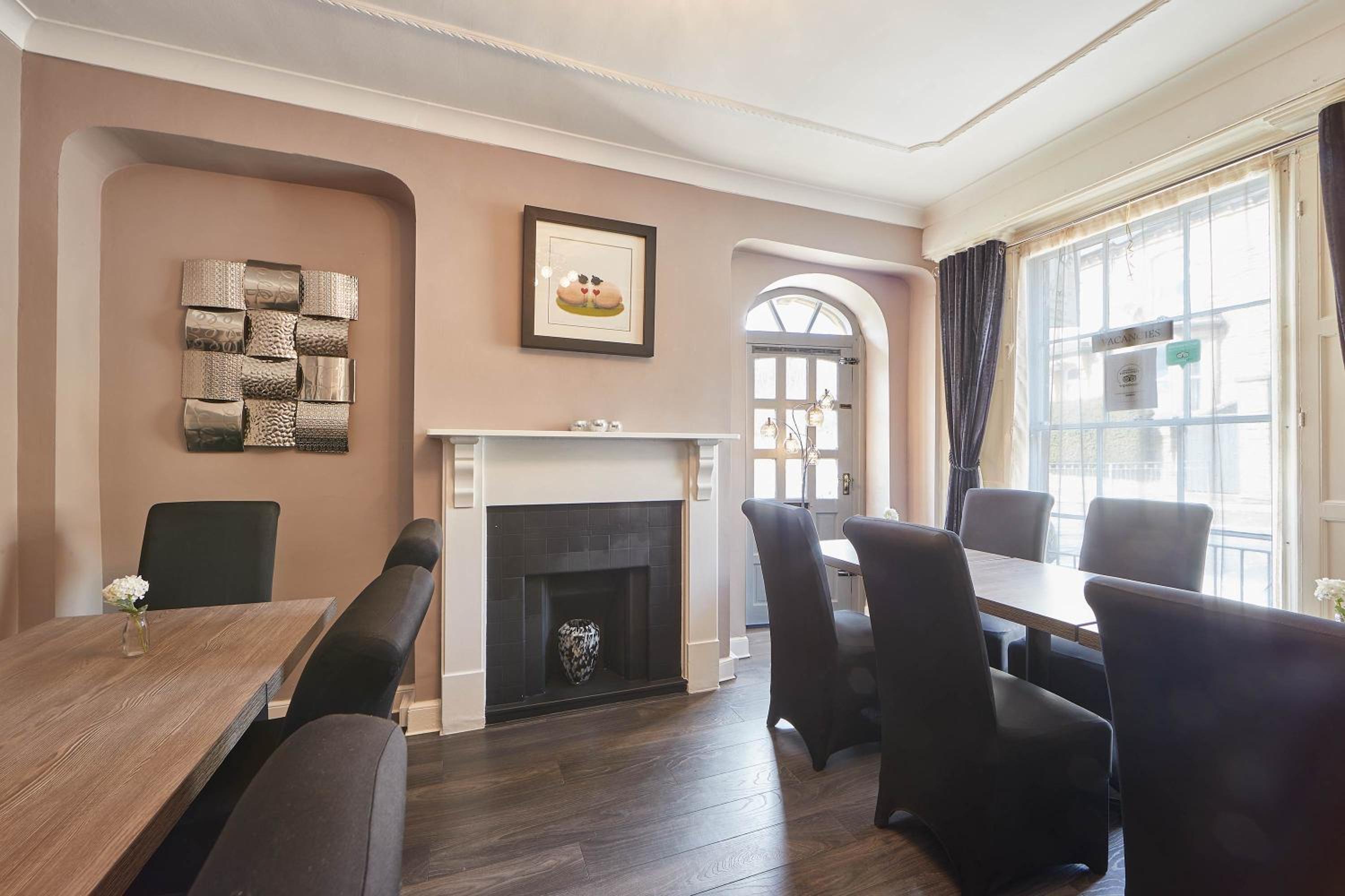 Host & Stay - Rosedale House view 4