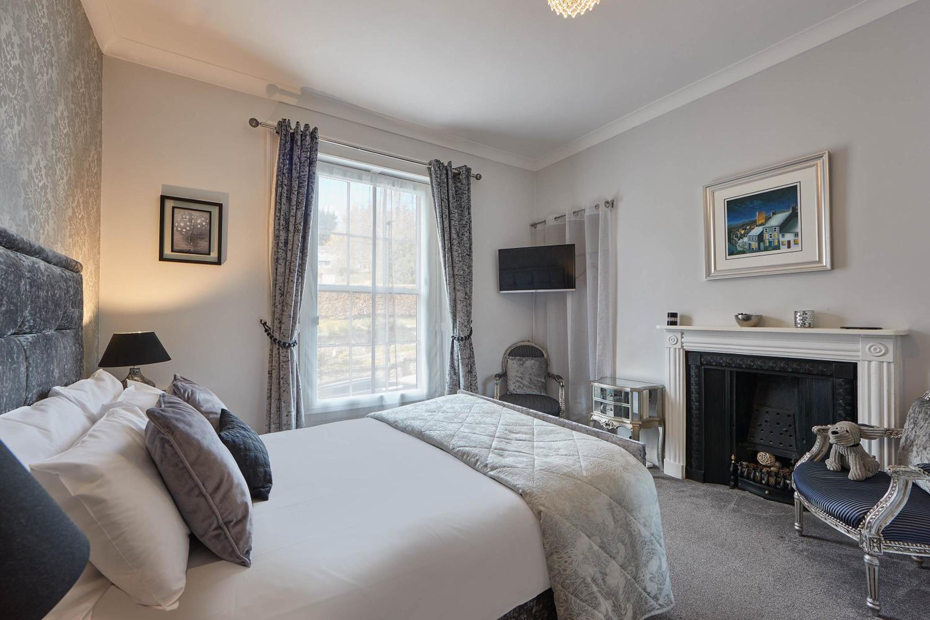 Host & Stay - Rosedale House view 2