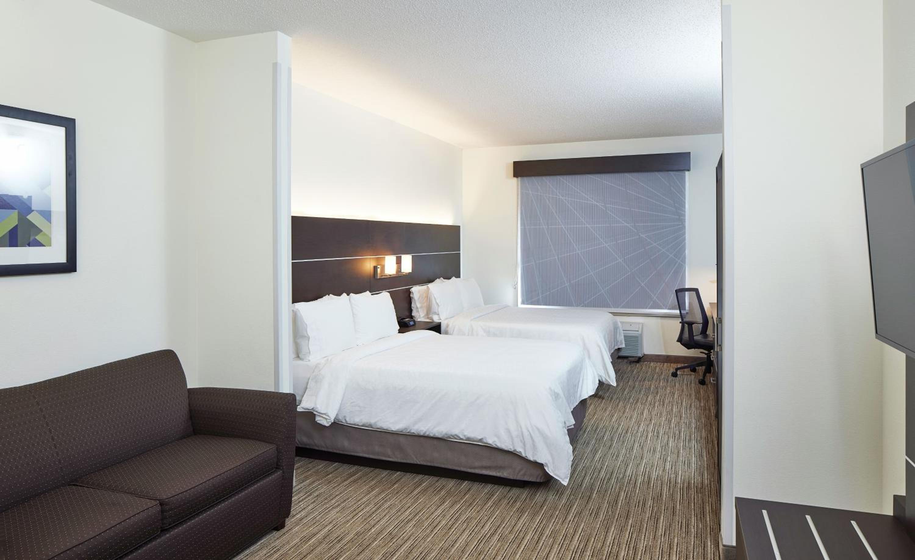 Gadsden Vacations - Holiday Inn Express Hotel  Suites- Gadsden, an IHG Hotel - Property Image 23