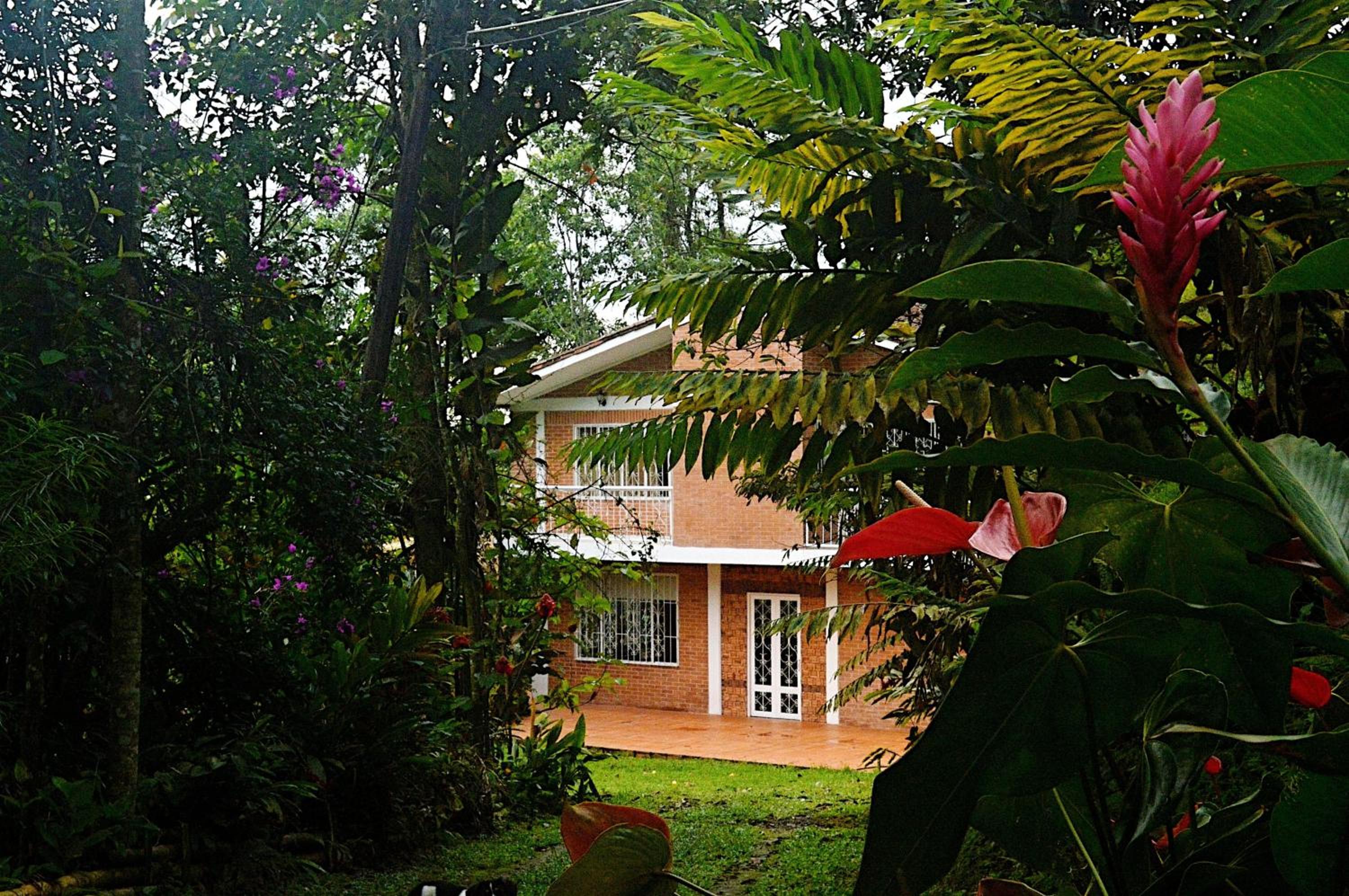 Hotel Kaliawiri Bird Lodge & reserve - Image 1