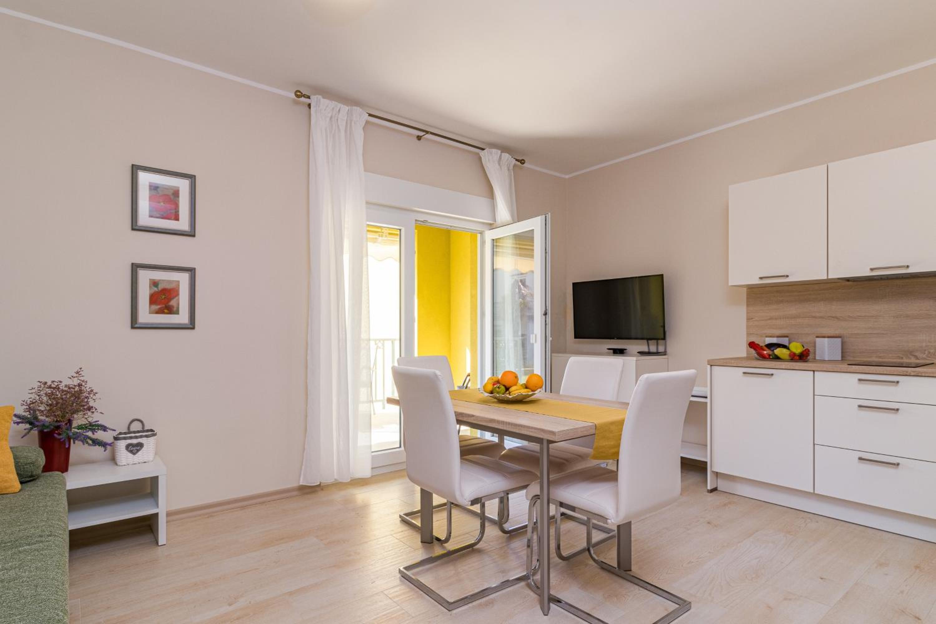 Apartment Anna Medulin - Rosemary