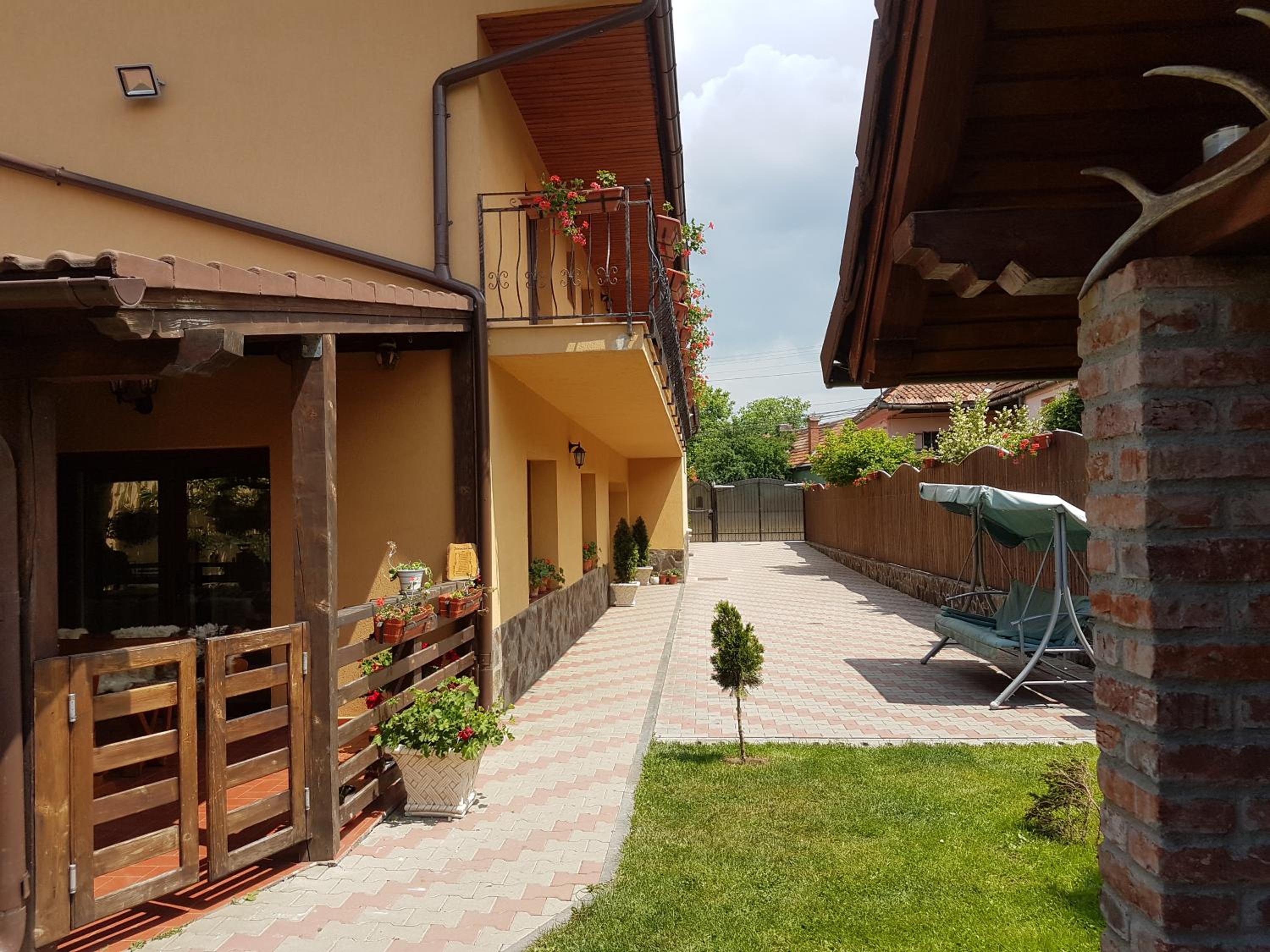 Casa Ovesia view 3